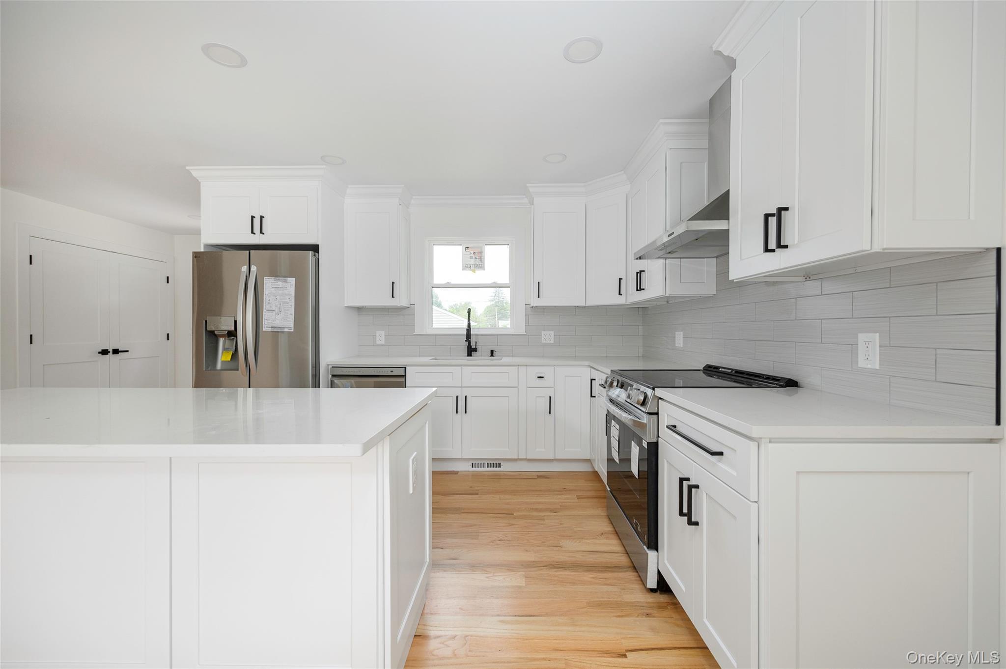 Single Family Broadway  Dutchess County, NY 12571, MLS-950607-4
