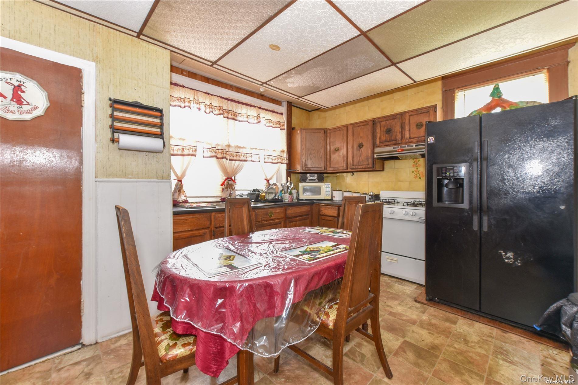 Single Family 115th  Queens, NY 11420, MLS-950624-12