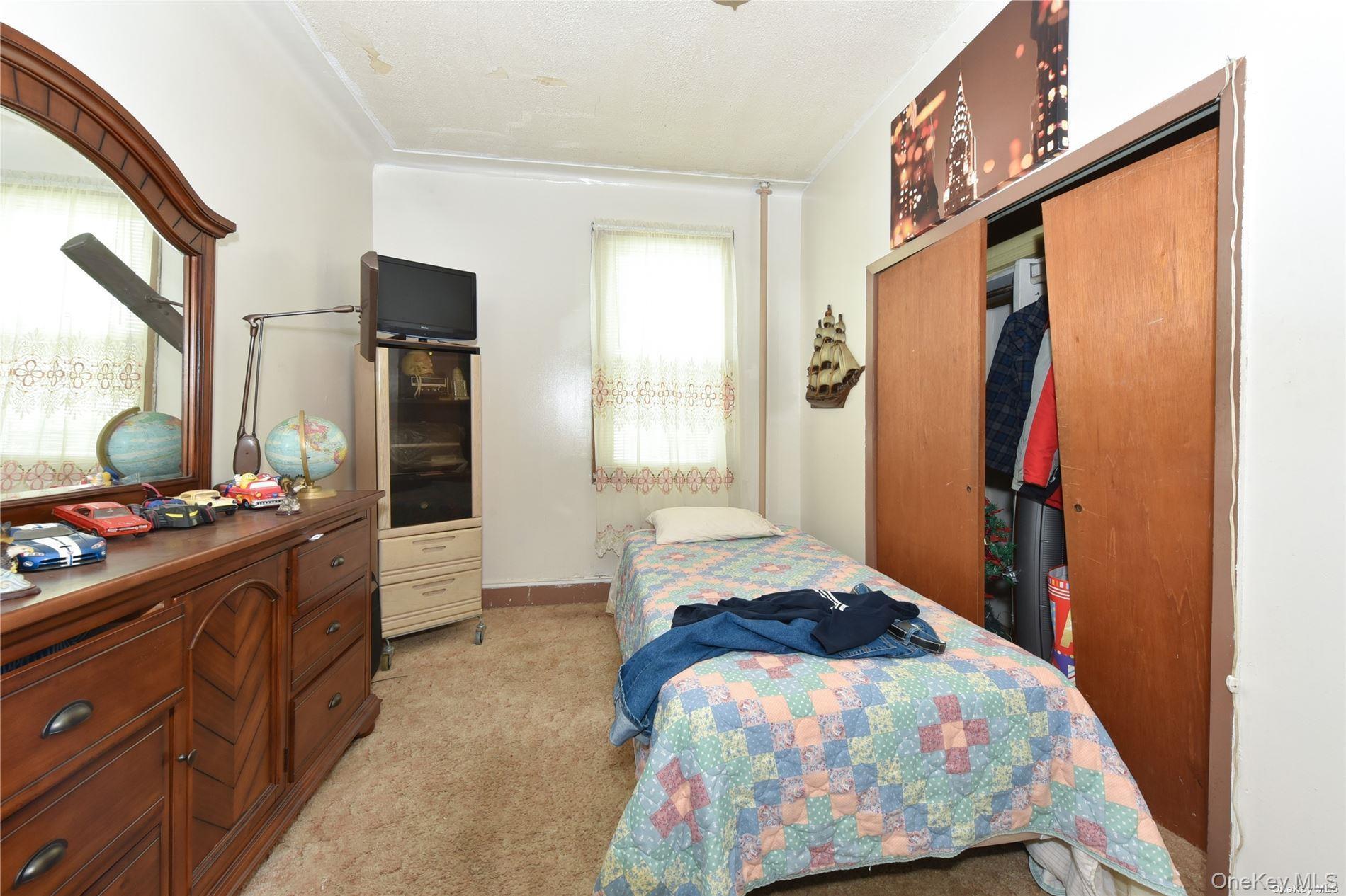 Single Family 115th  Queens, NY 11420, MLS-950624-19