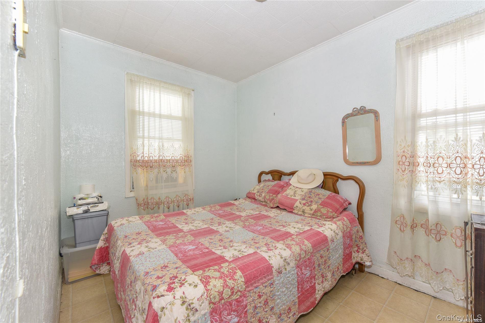 Single Family 115th  Queens, NY 11420, MLS-950624-23