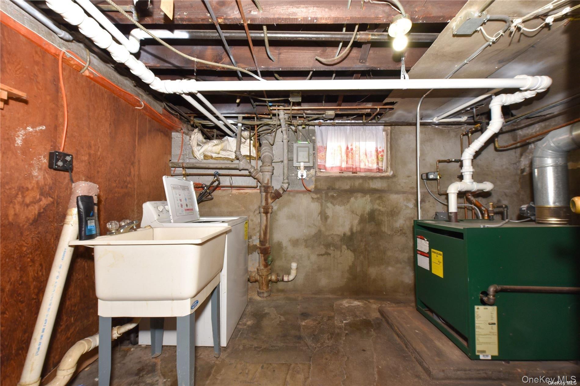 Single Family 115th  Queens, NY 11420, MLS-950624-32