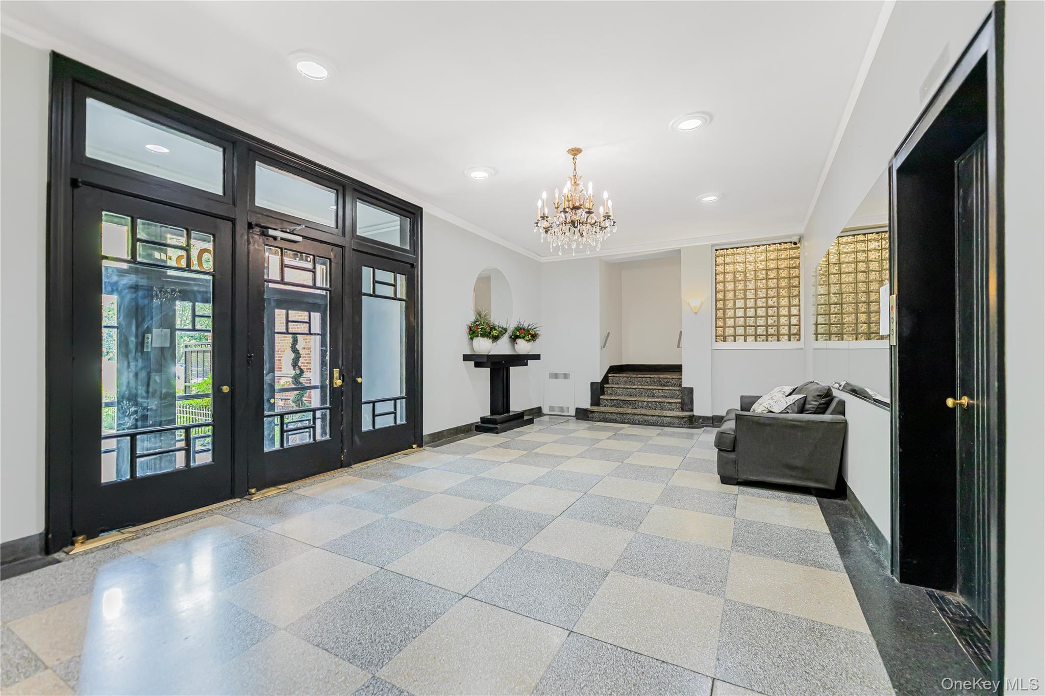 Apartment E Mosholu  Bronx, NY 10458, MLS-950637-3