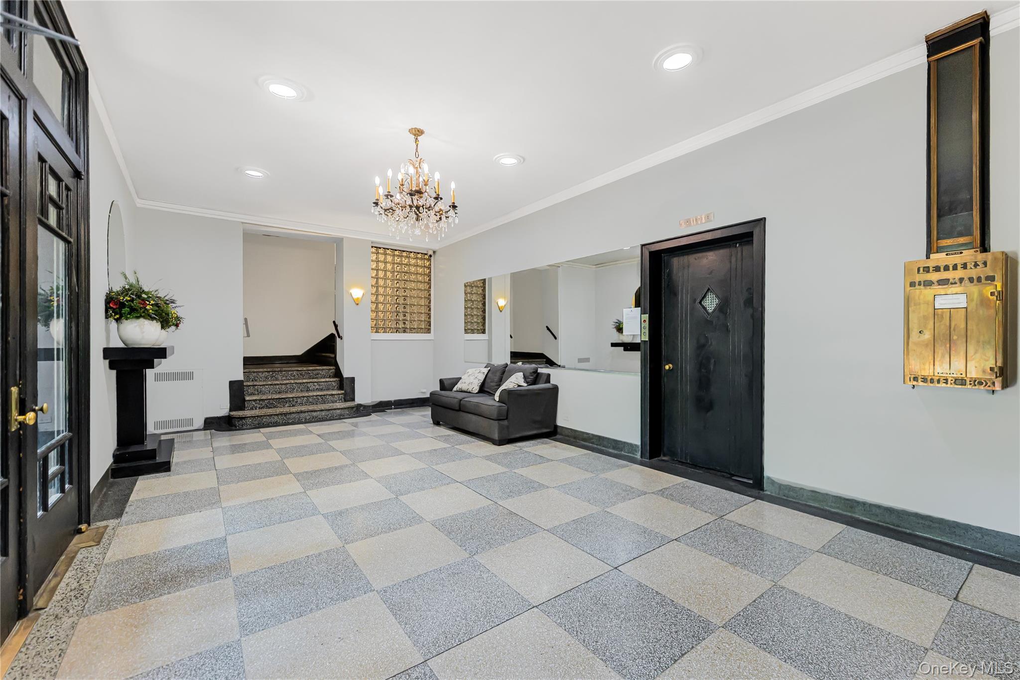 Apartment E Mosholu  Bronx, NY 10458, MLS-950637-4