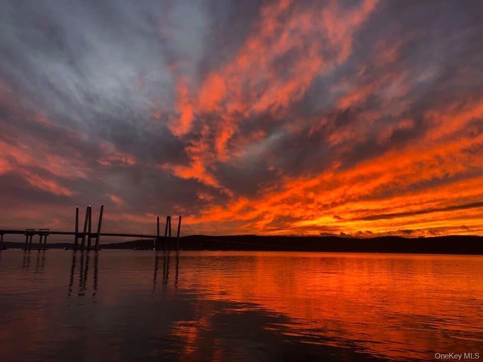 Condo Hudson View  Westchester County, NY 10591, MLS-950645-45