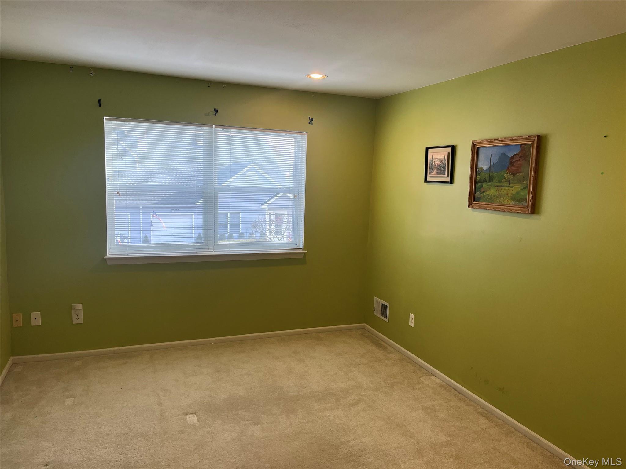 Condo Lakeview Suffolk County, NY 11949, MLS-950653-10