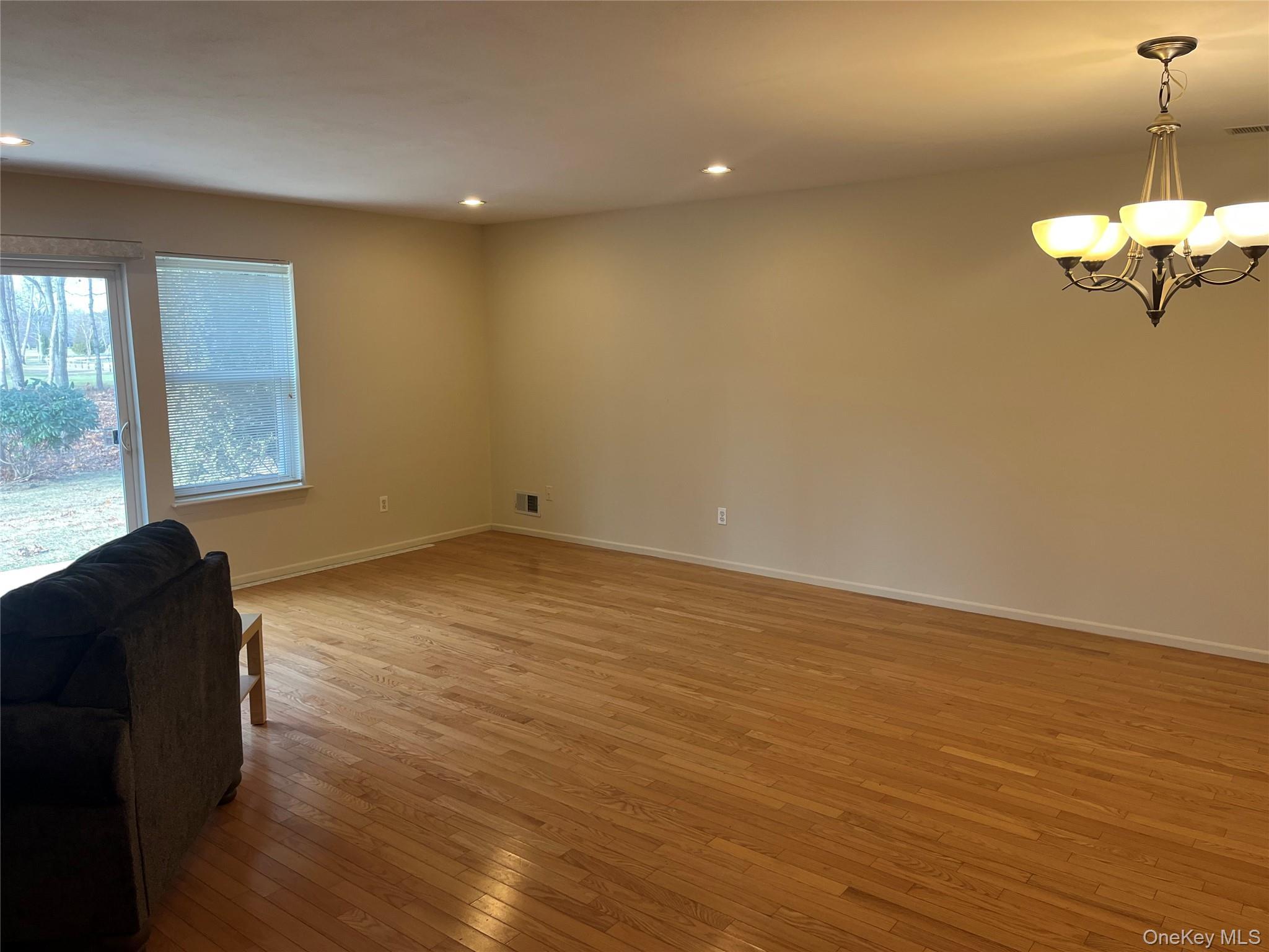 Condo Lakeview Suffolk County, NY 11949, MLS-950653-4