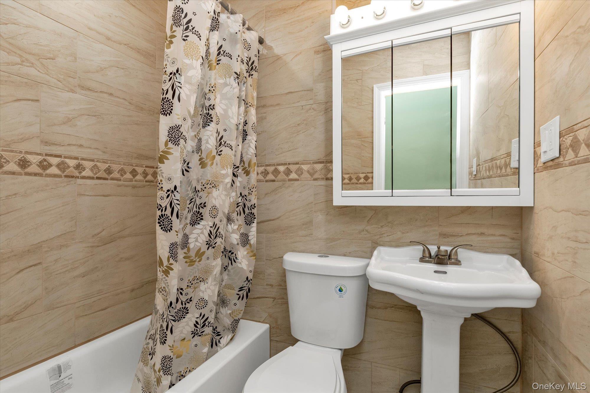 Single Family Charlotte  Queens, NY 11385, MLS-950658-9