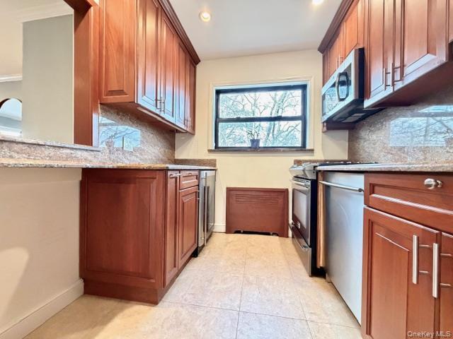 Coop 73rd  Queens, NY 11364, MLS-950665-3