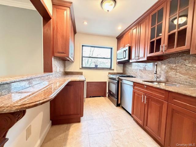 Coop 73rd  Queens, NY 11364, MLS-950665-9