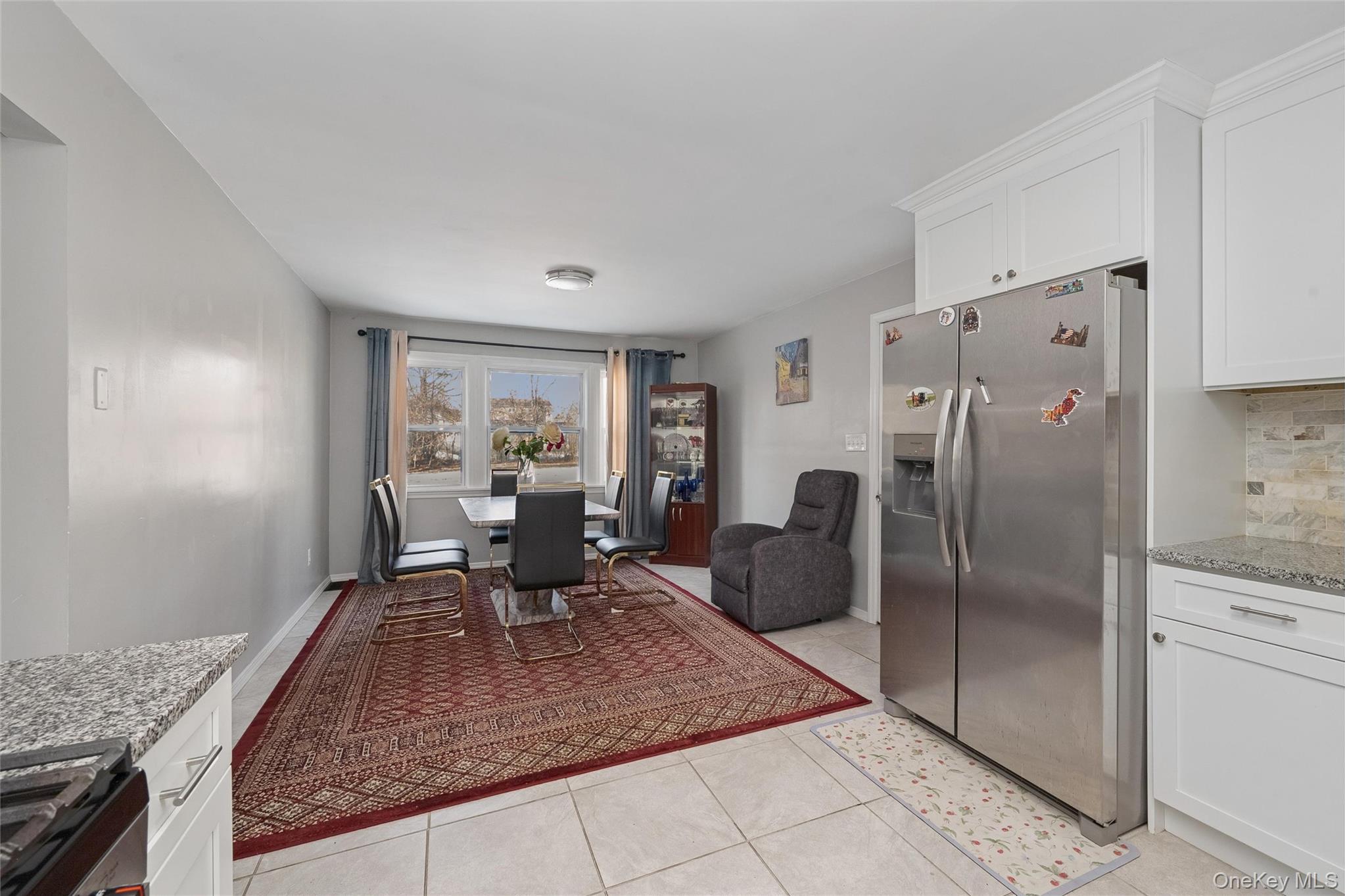 Single Family 21st  Suffolk County, NY 11706, MLS-950674-11