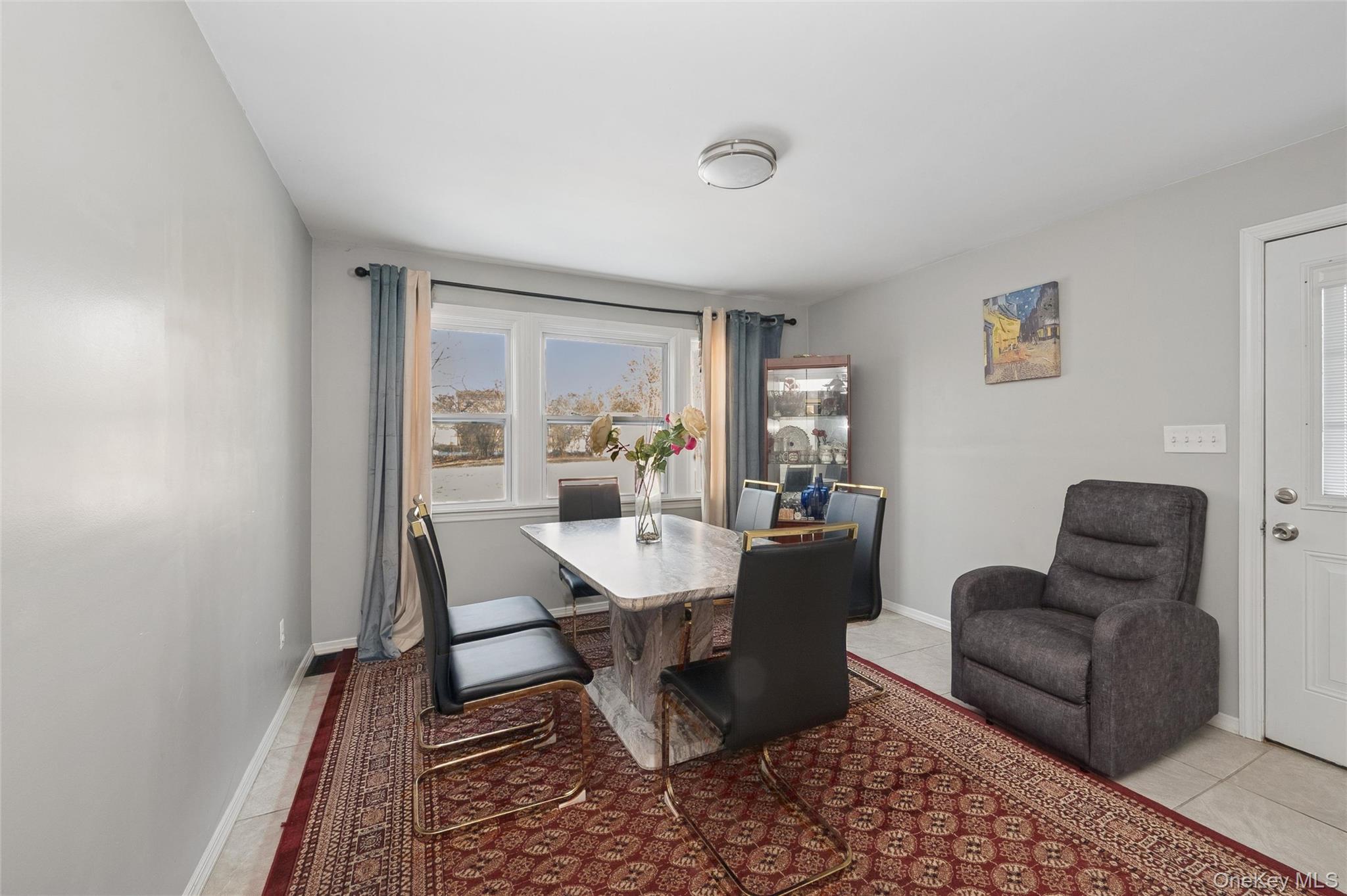 Single Family 21st  Suffolk County, NY 11706, MLS-950674-14