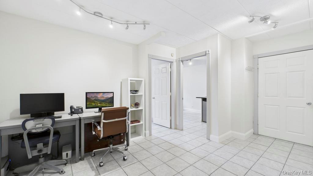 Commercial Lease Justice  Queens, NY 11373, MLS-950676-5