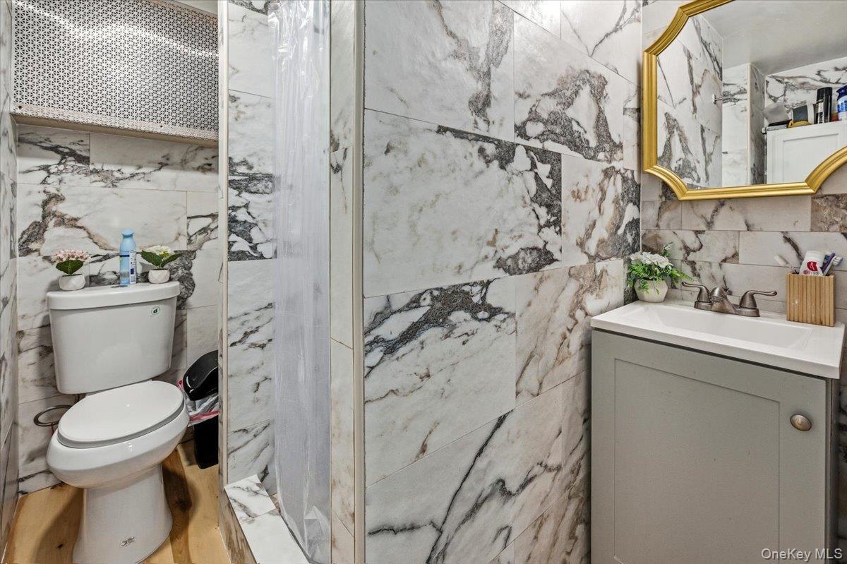 Single Family 77 Queens, NY 11417, MLS-950689-12