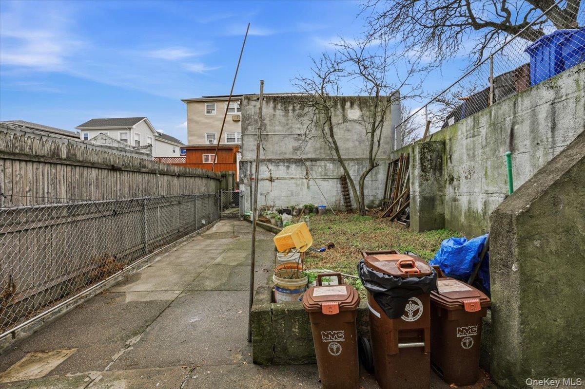 Single Family 77 Queens, NY 11417, MLS-950689-21