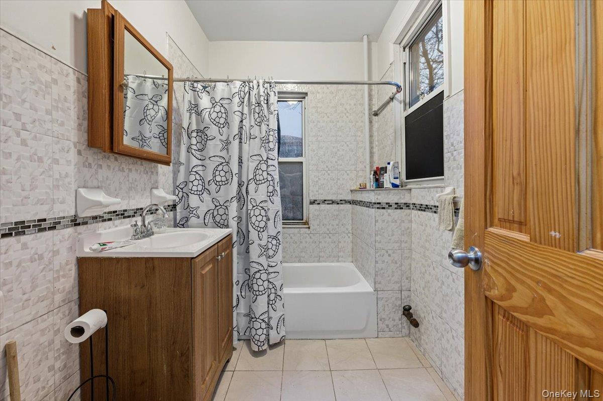 Single Family 77 Queens, NY 11417, MLS-950689-4