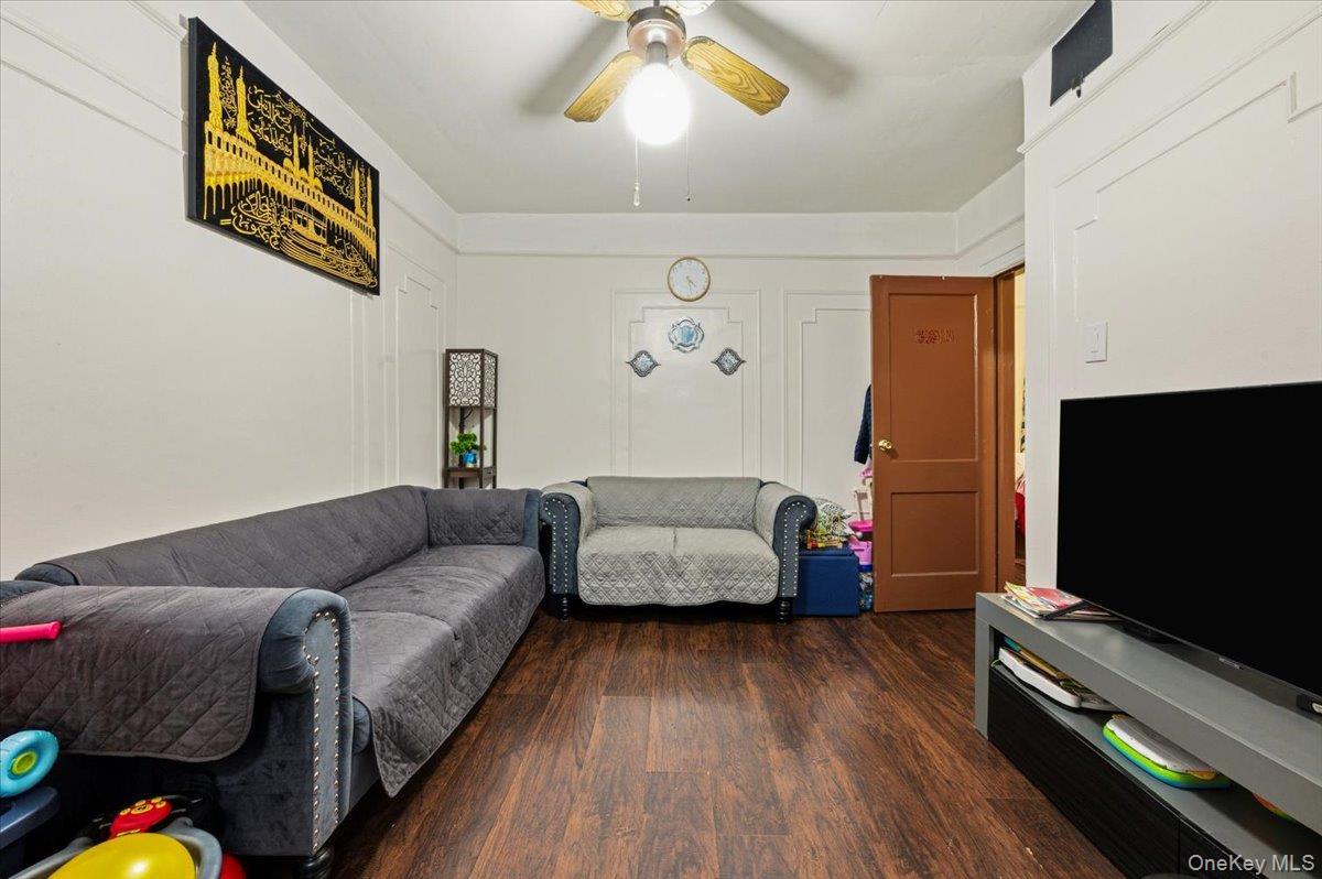 Single Family 77 Queens, NY 11417, MLS-950689-7