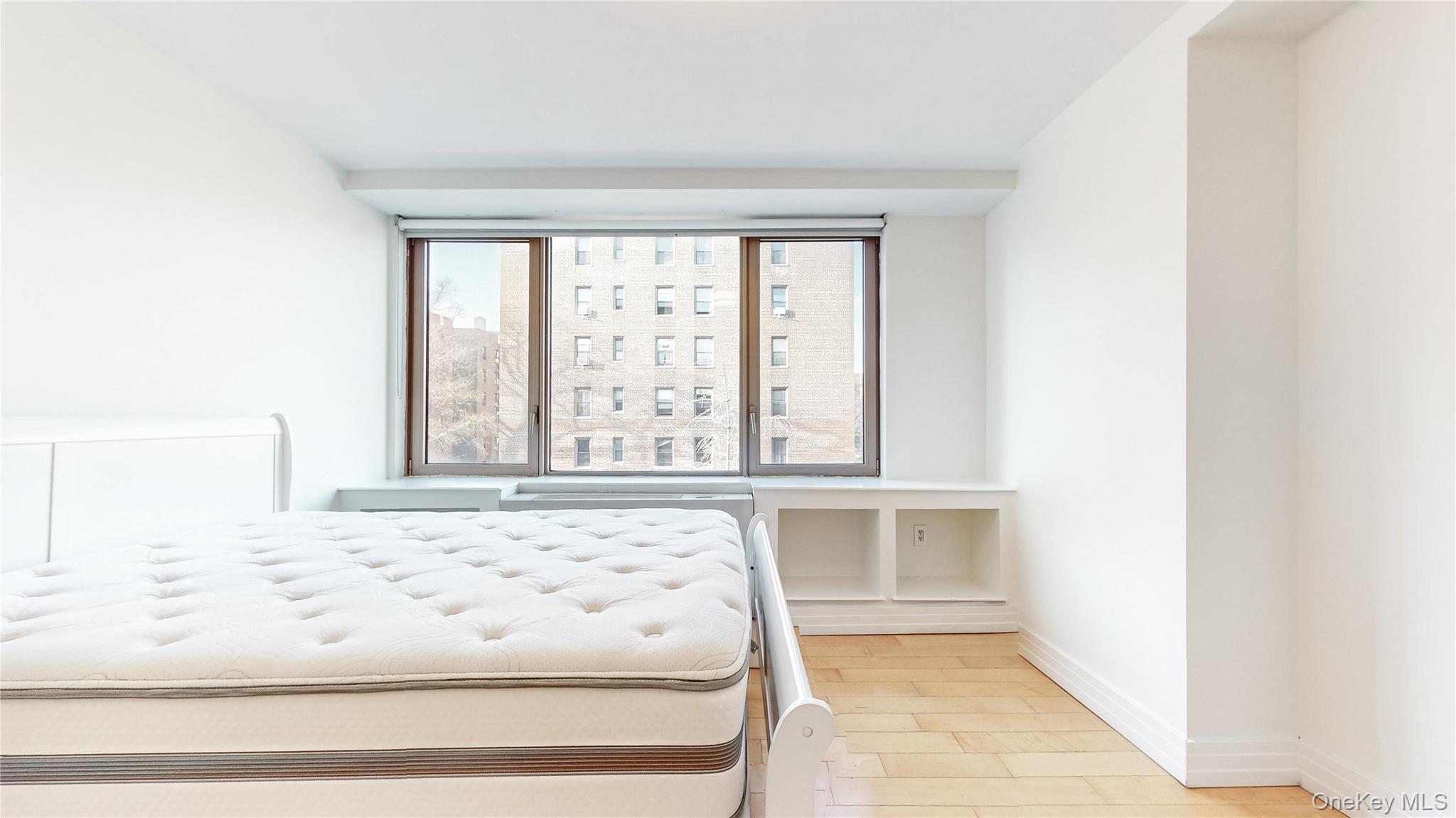 Condo Yellowstone Queens, NY 11375, MLS-950698-15