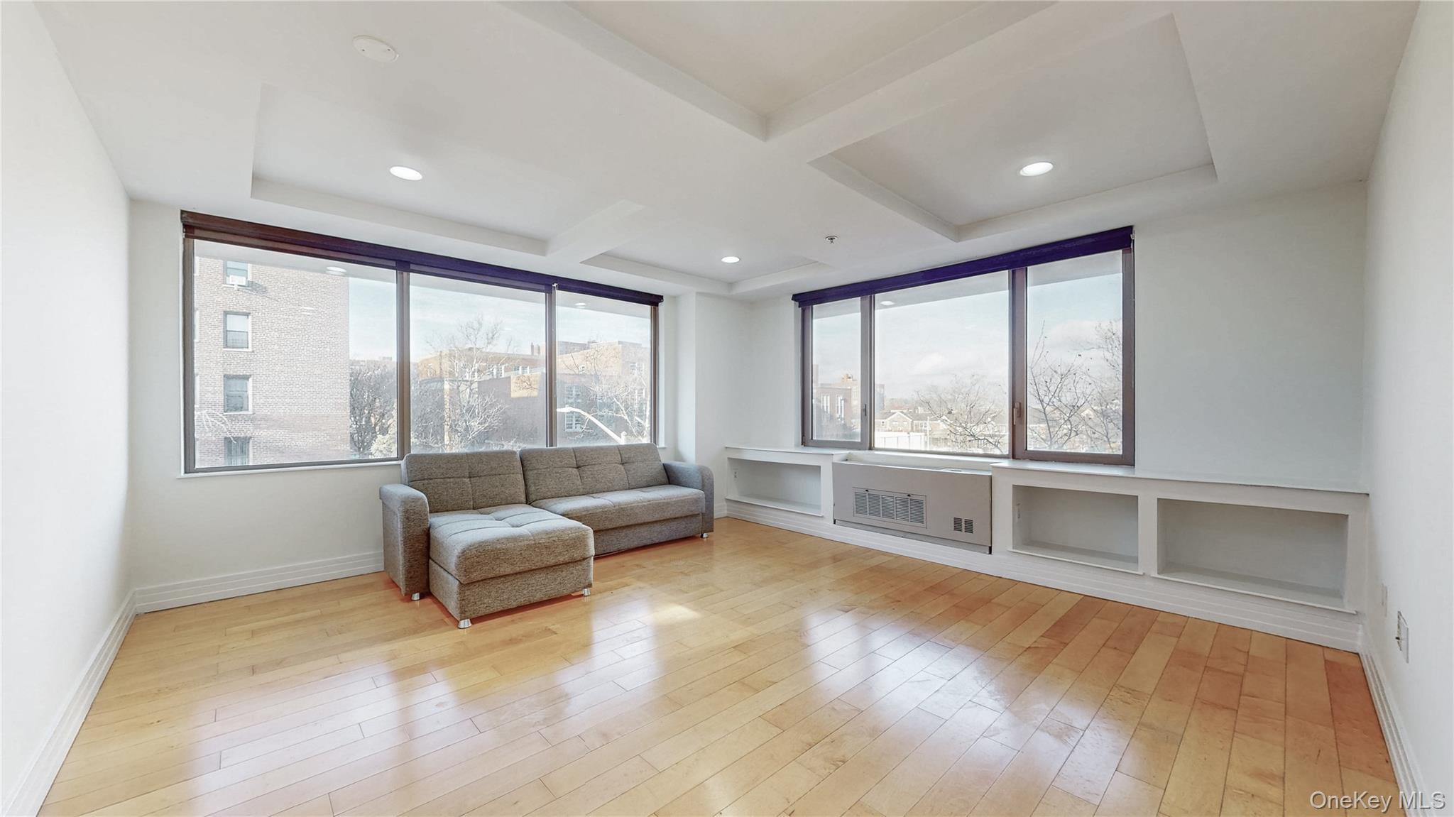 Condo Yellowstone Queens, NY 11375, MLS-950698-18