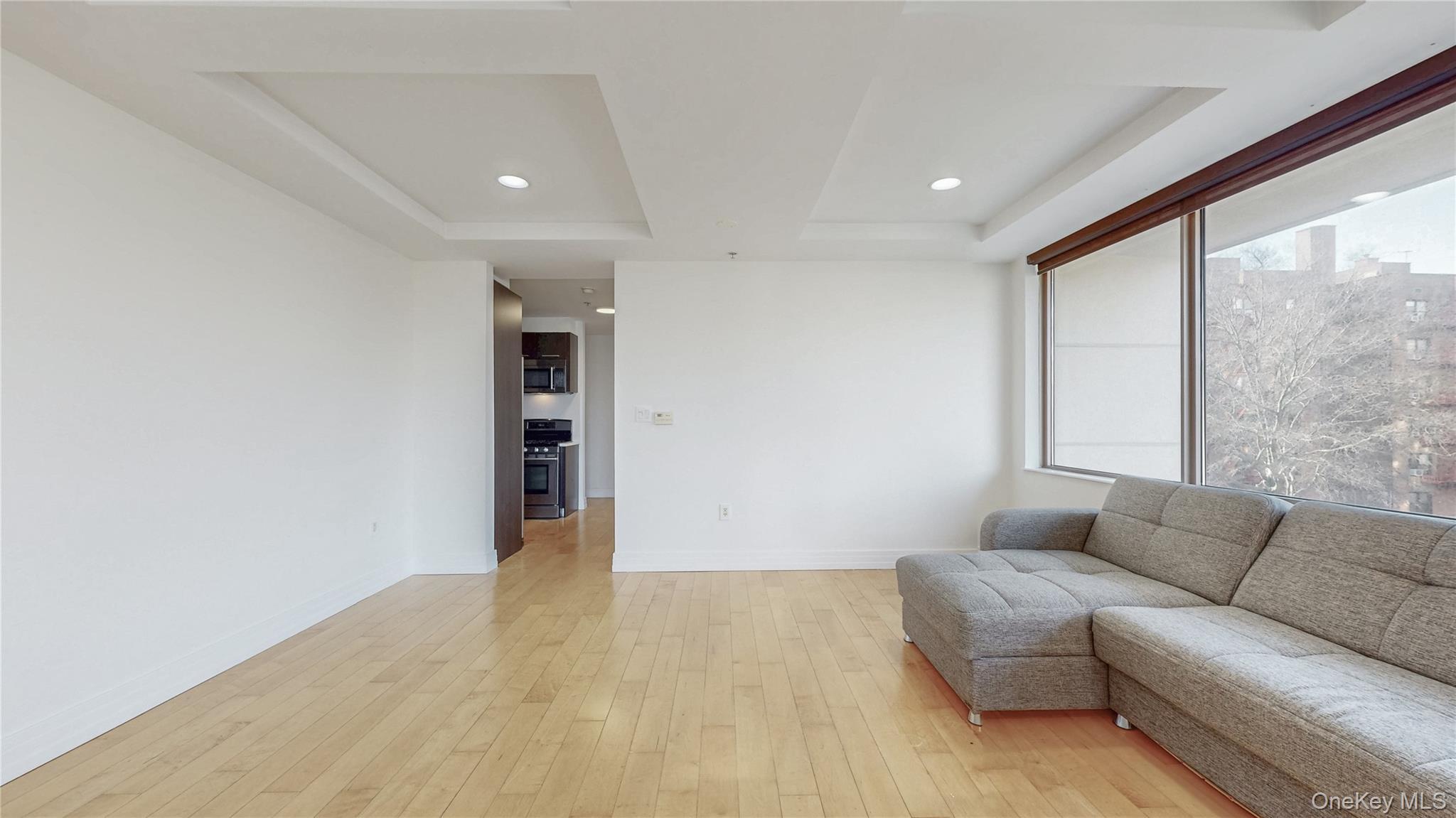 Condo Yellowstone Queens, NY 11375, MLS-950698-22