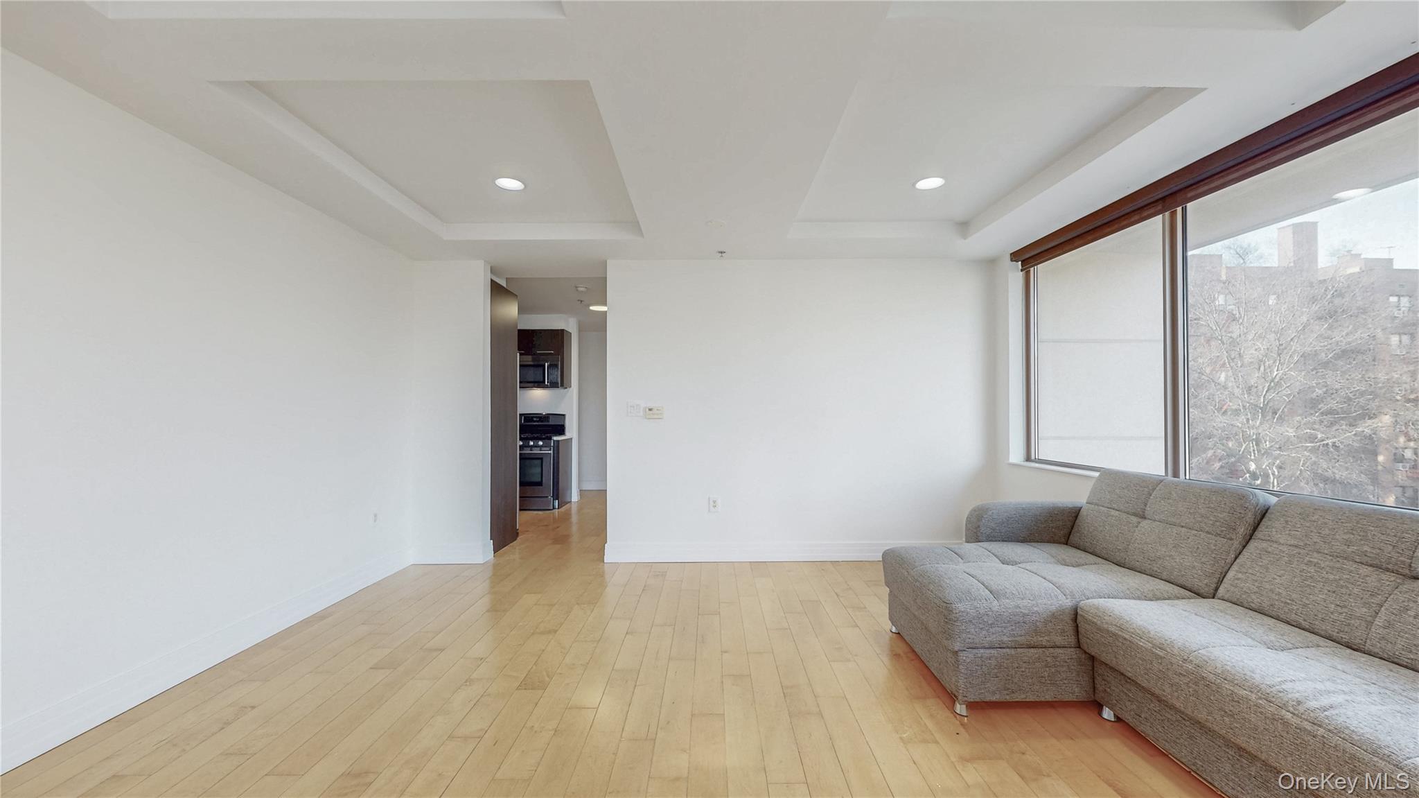 Condo Yellowstone Queens, NY 11375, MLS-950698-23