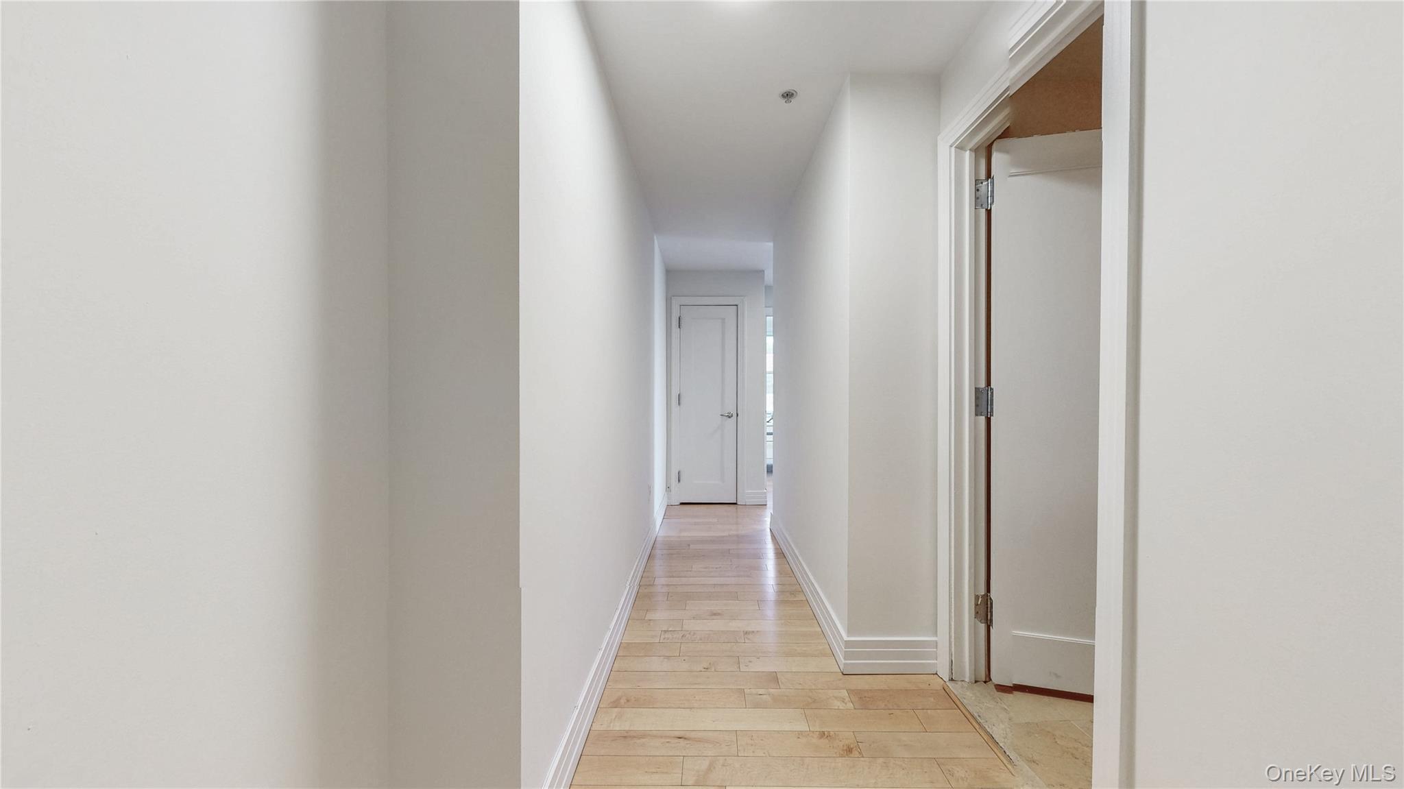 Condo Yellowstone Queens, NY 11375, MLS-950698-8