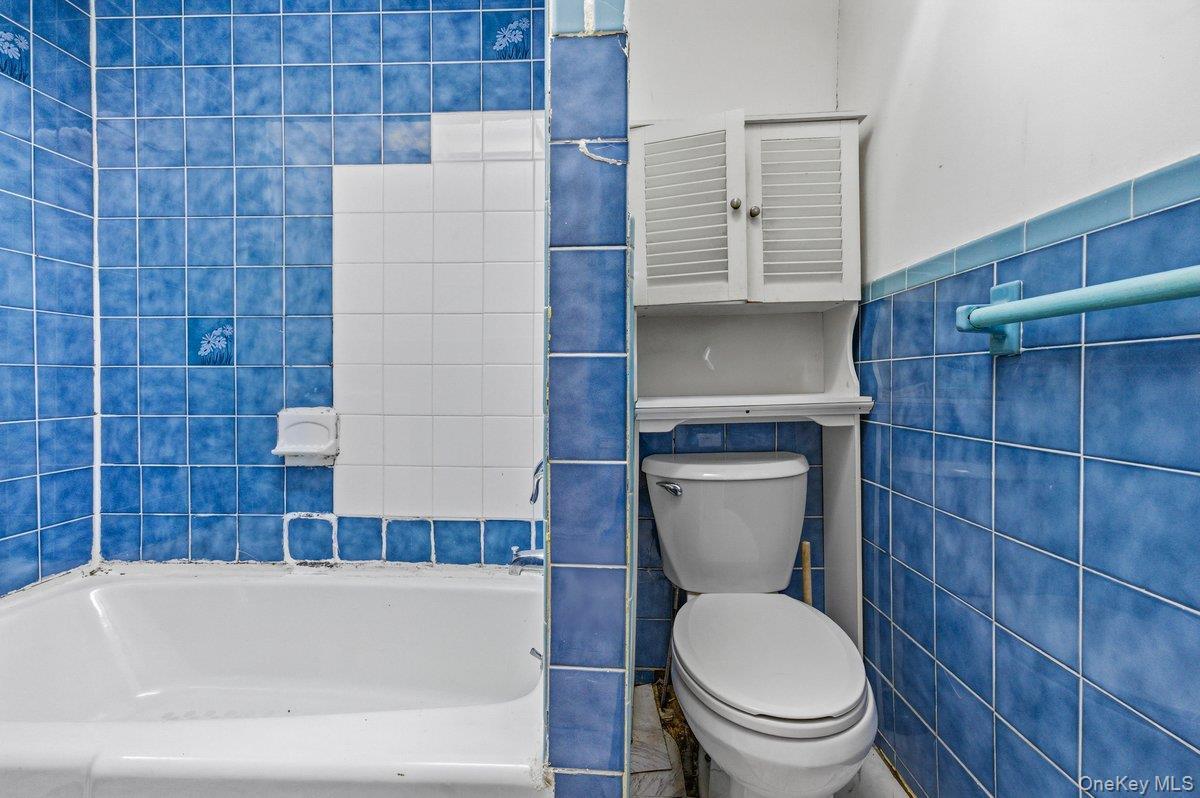 Single Family 94th Queens, NY 11416, MLS-950702-5