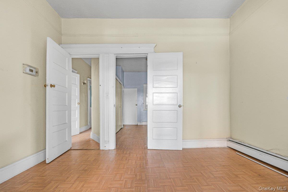 Single Family 94th Queens, NY 11416, MLS-950702-9