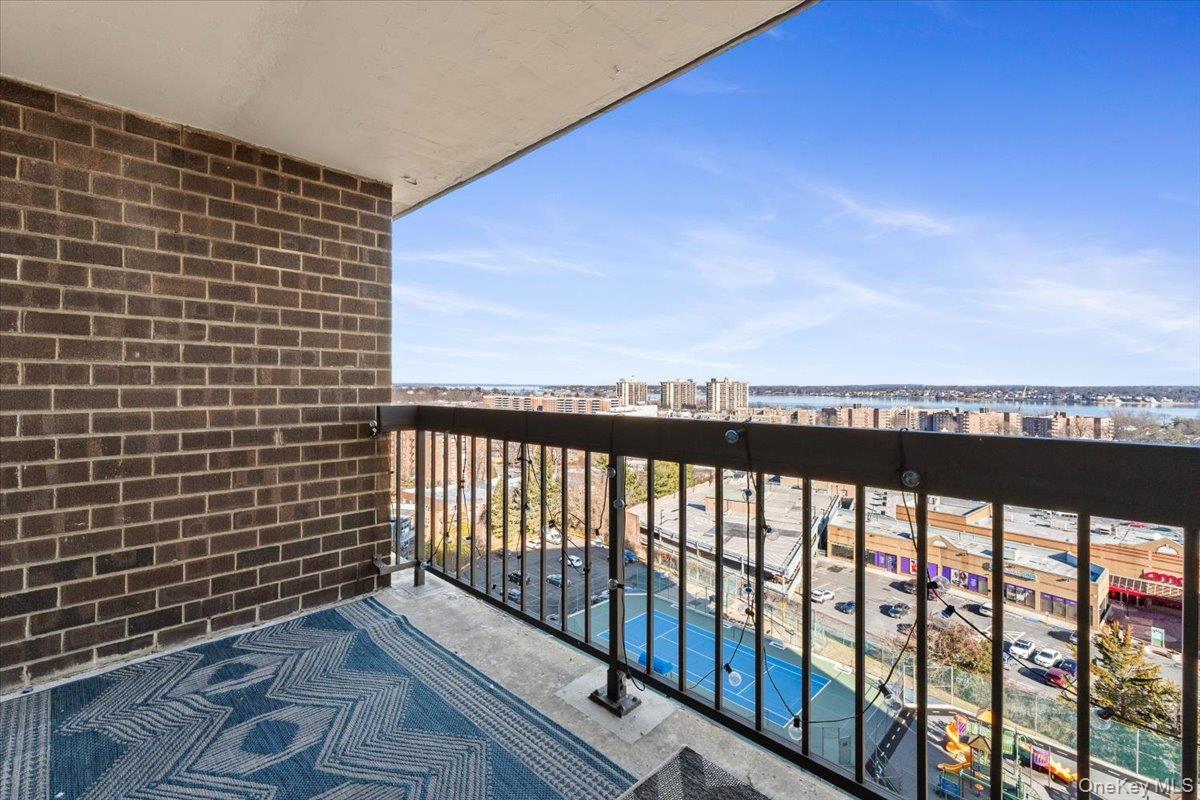 Condo Bay Club  Queens, NY 11360, MLS-950711-13