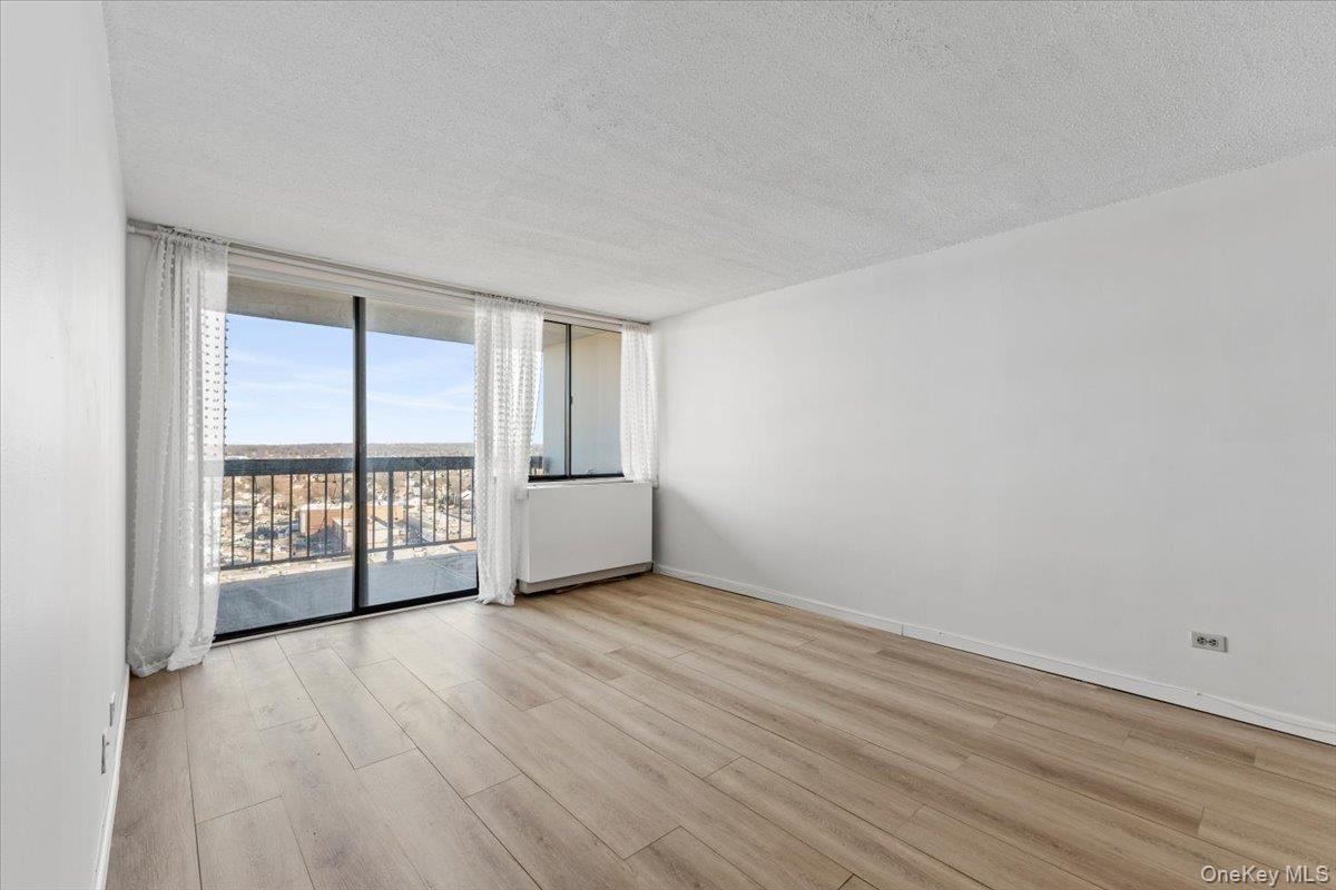 Condo Bay Club  Queens, NY 11360, MLS-950711-6