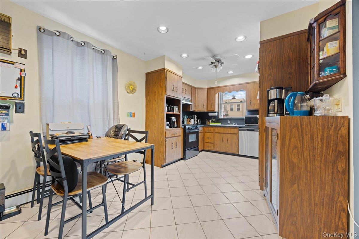 Single Family 48th Queens, NY 11105, MLS-950731-18