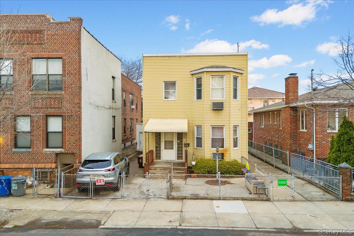 Single Family 48th Queens, NY 11105, MLS-950731-3