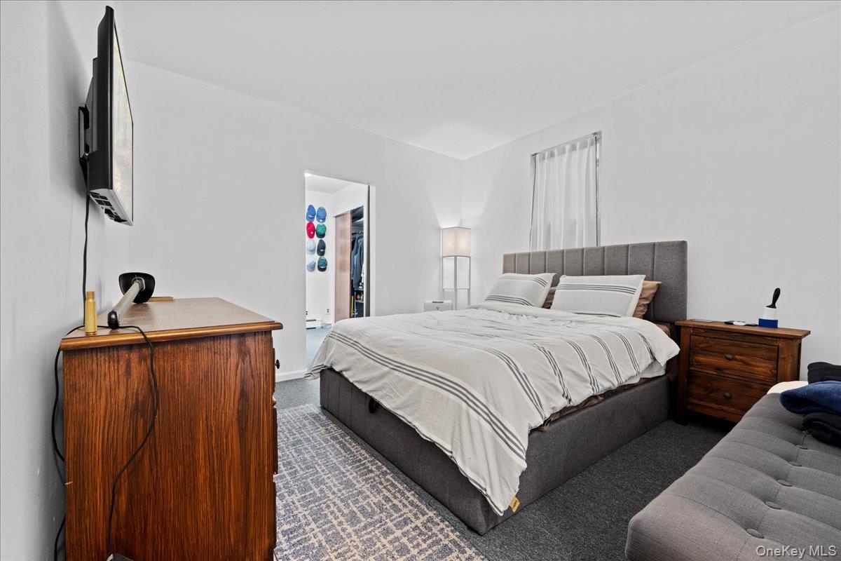 Single Family 48th Queens, NY 11105, MLS-950731-41