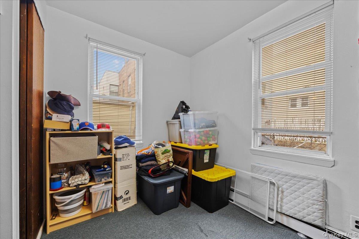 Single Family 48th Queens, NY 11105, MLS-950731-44