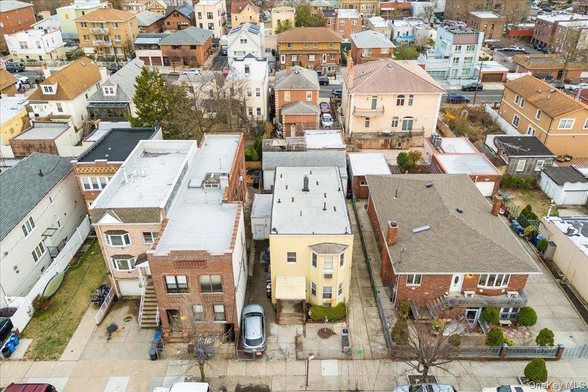 Single Family 48th Queens, NY 11105, MLS-950731-45