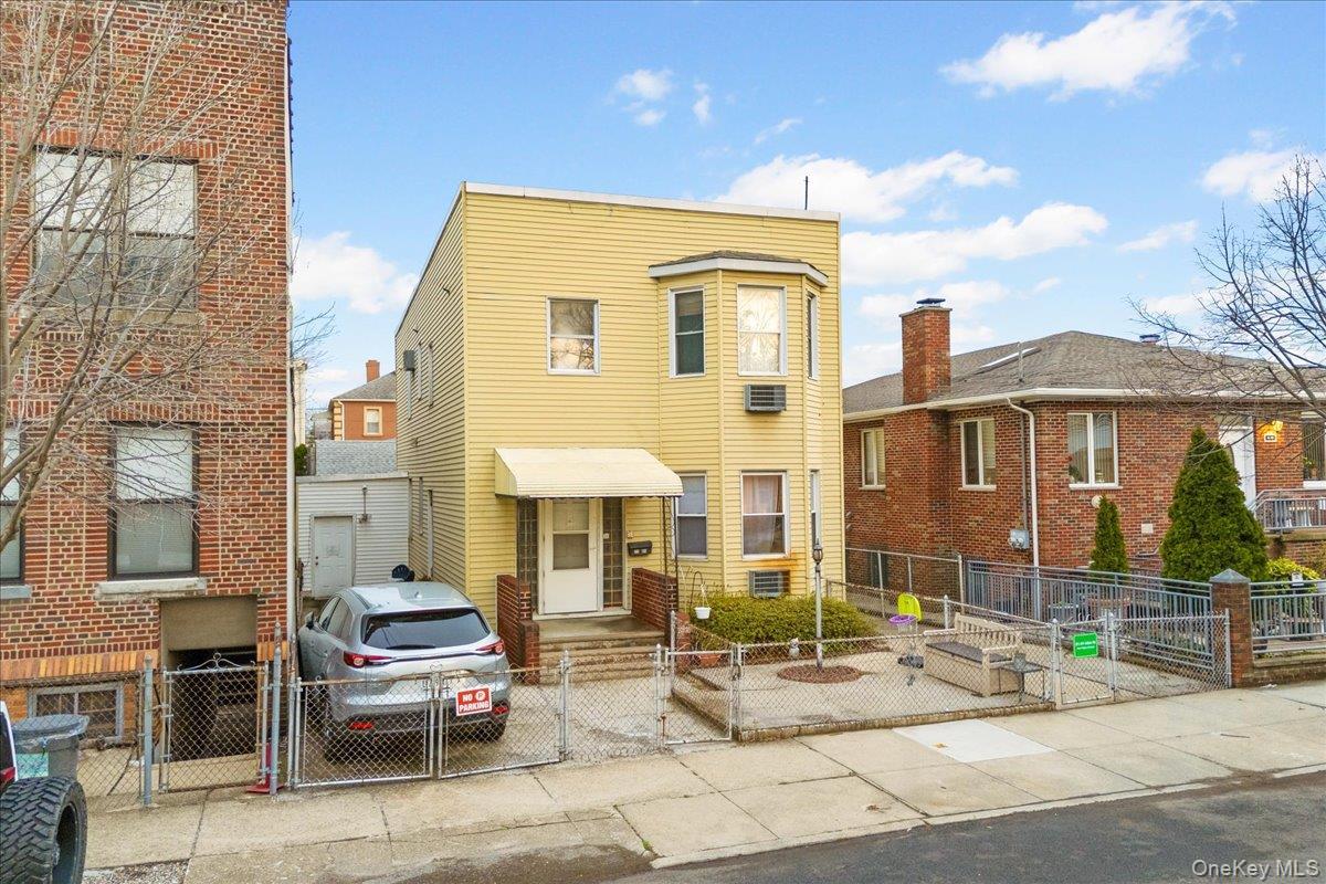 Single Family 48th  Queens, NY 11105, MLS-950731-46