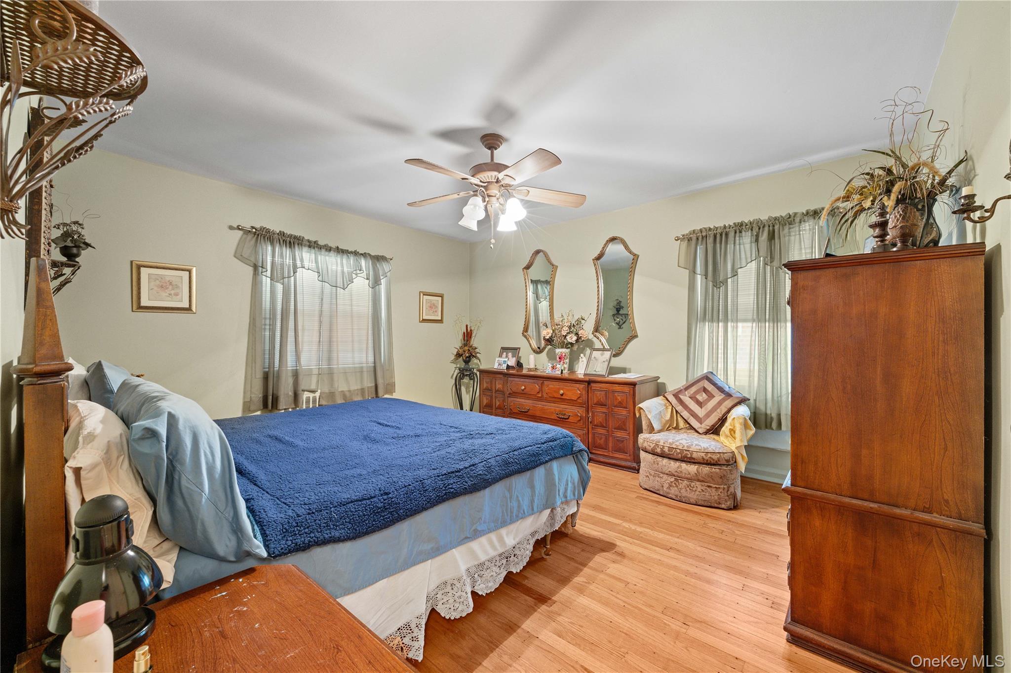 Single Family Bogart  Bronx, NY 10462, MLS-950734-15