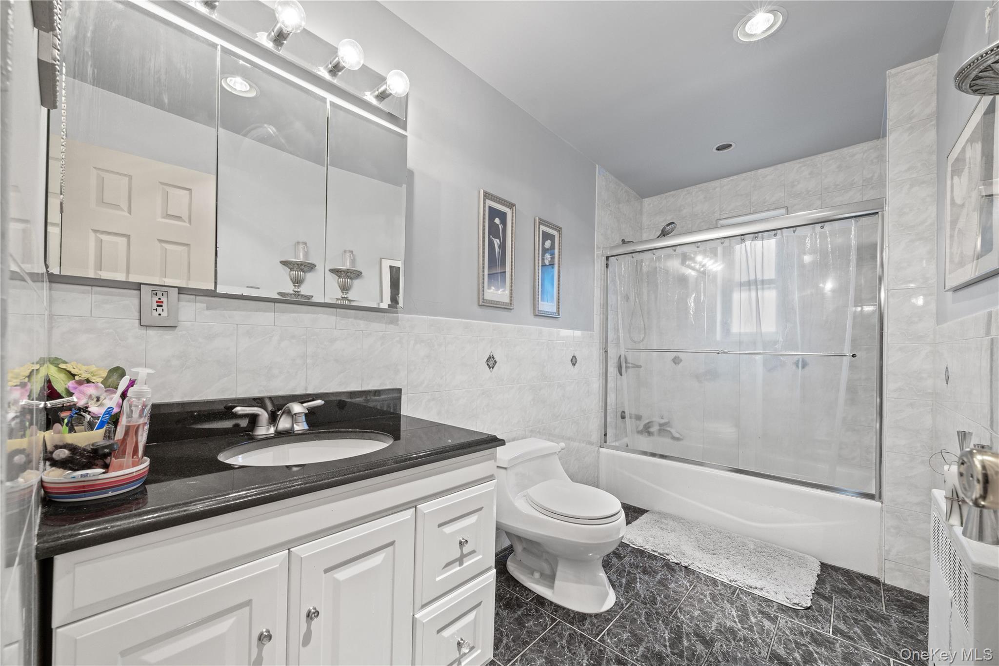 Single Family Bogart  Bronx, NY 10462, MLS-950734-21