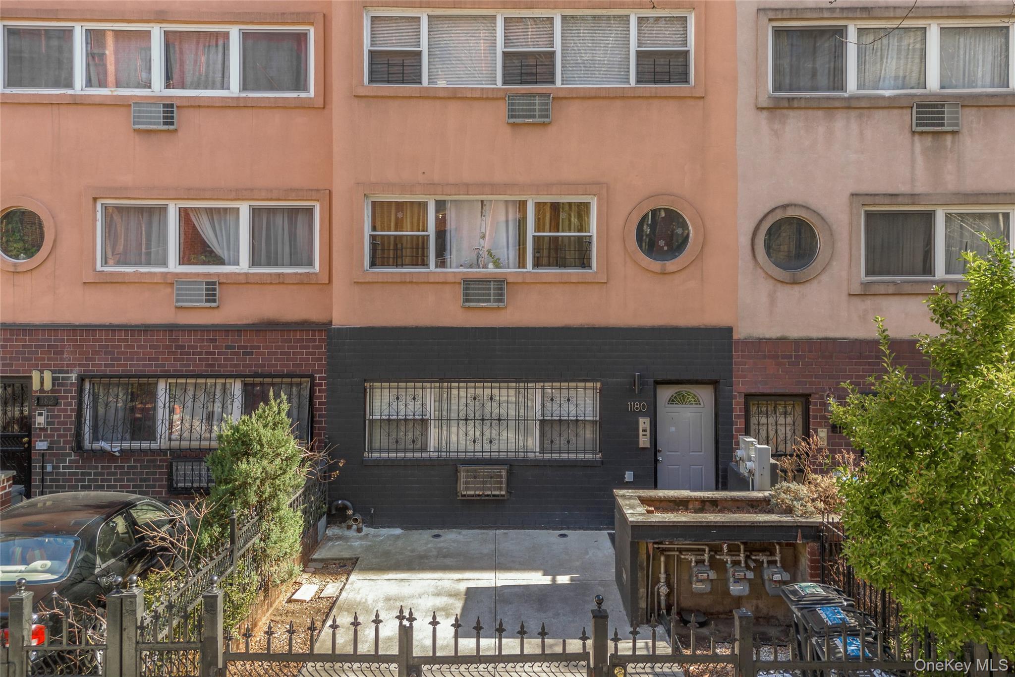 Single Family Sherman  Bronx, NY 10456, MLS-950739-21