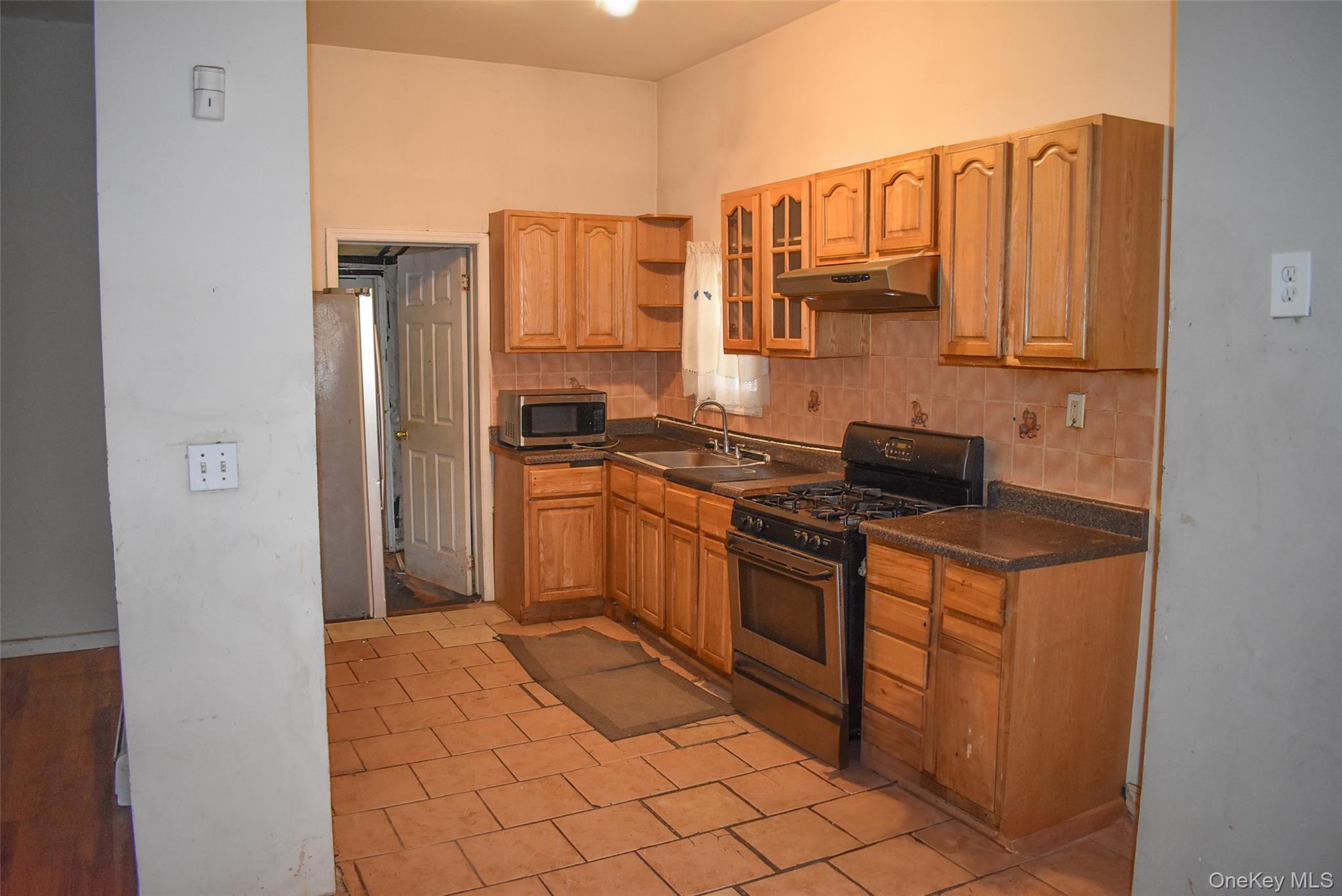 Single Family 218th Bronx, NY 10467, MLS-950740-7