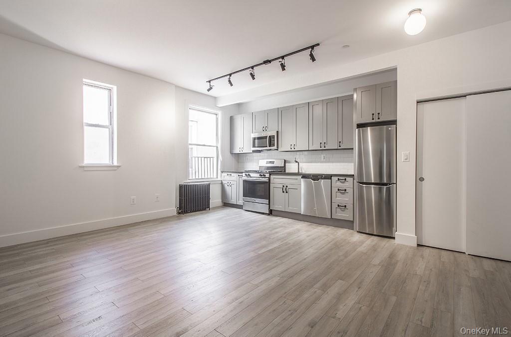 Single Family Grant  Bronx, NY 10456, MLS-950747-24