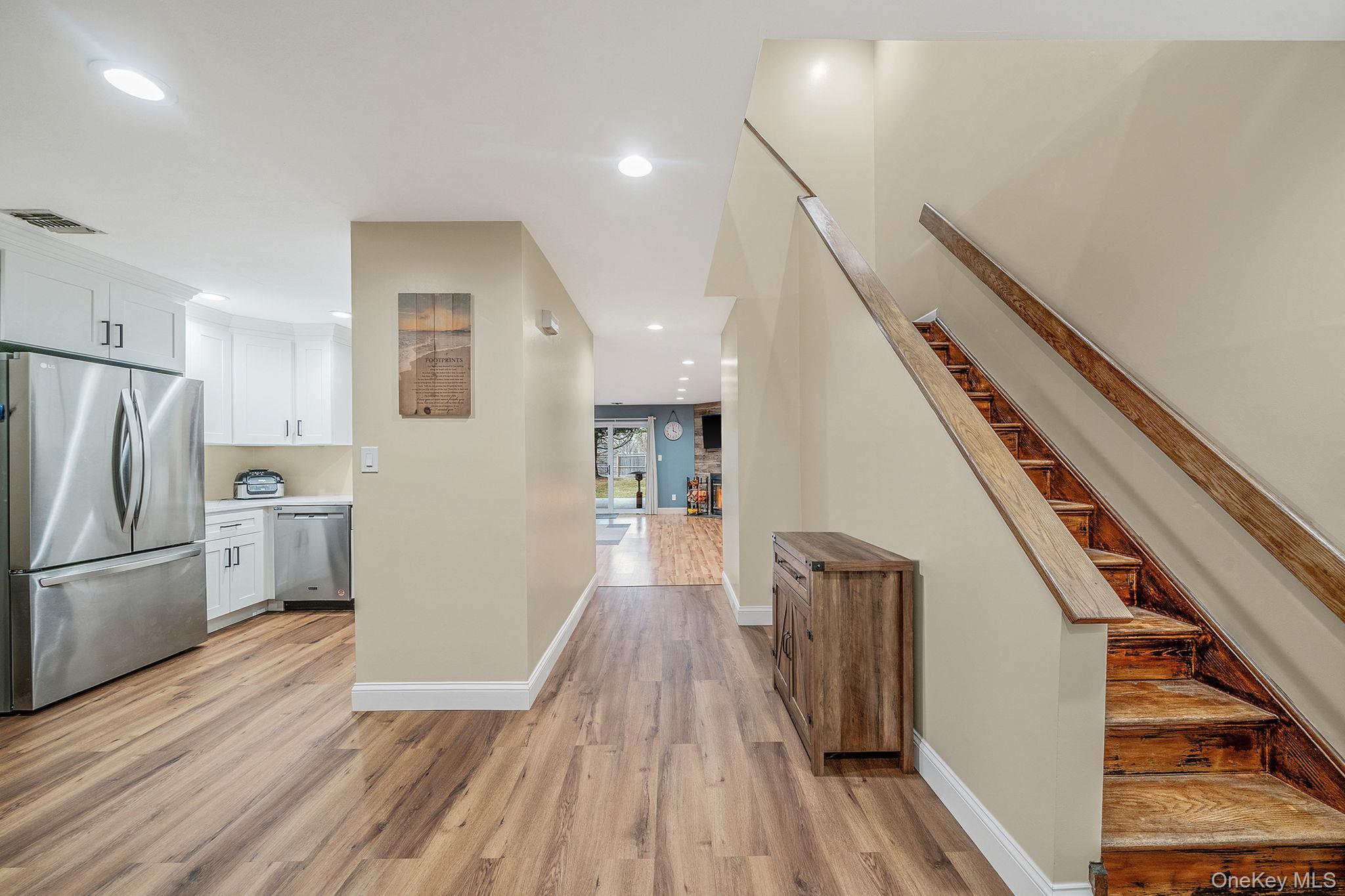 Condo Northwood  Suffolk County, NY 11705, MLS-950758-17