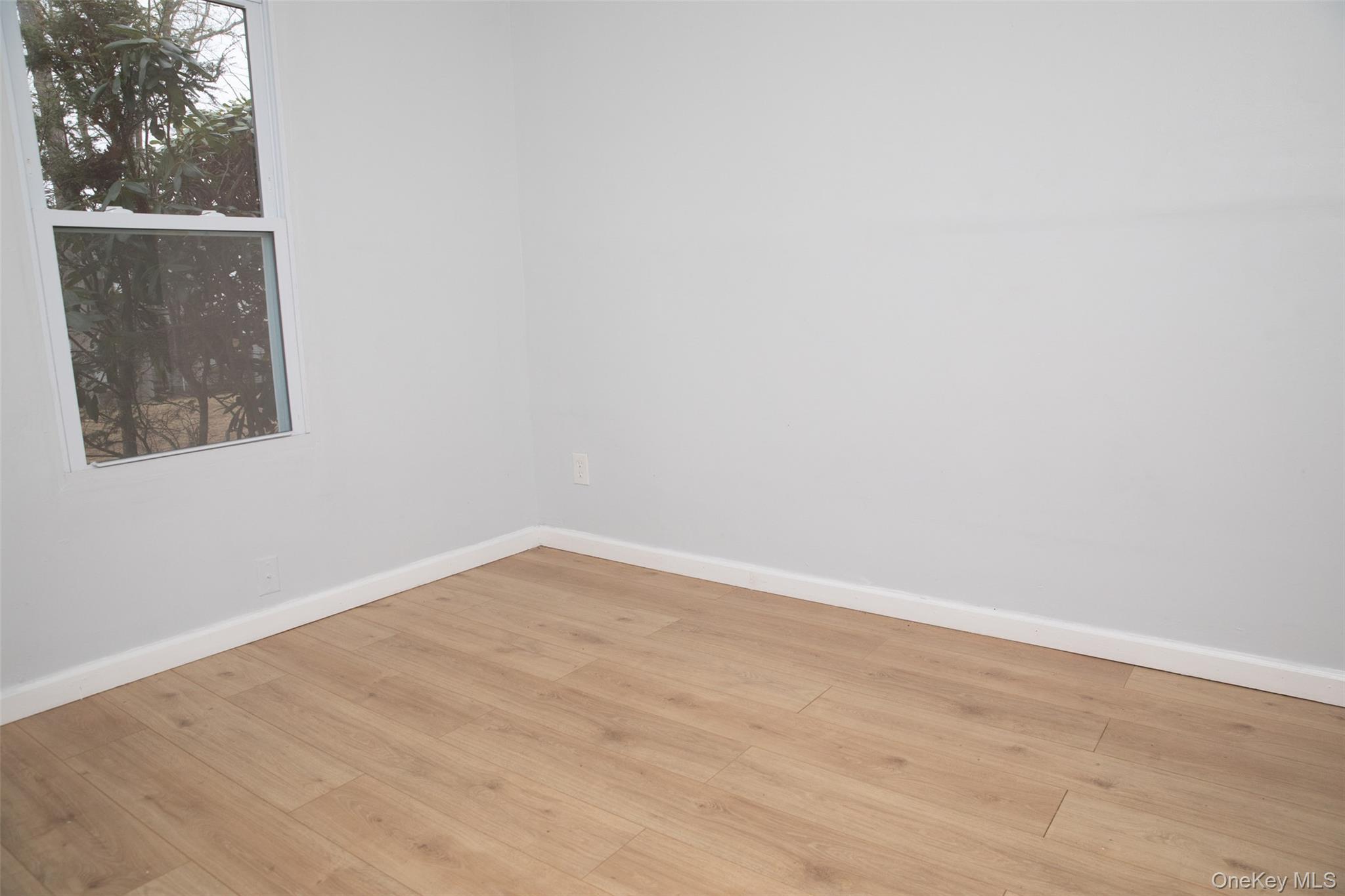 Condo Jamestown Suffolk County, NY 11961, MLS-950772-14