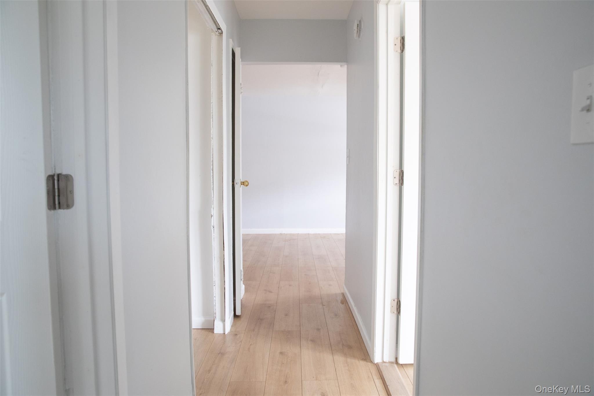 Condo Jamestown Suffolk County, NY 11961, MLS-950772-8