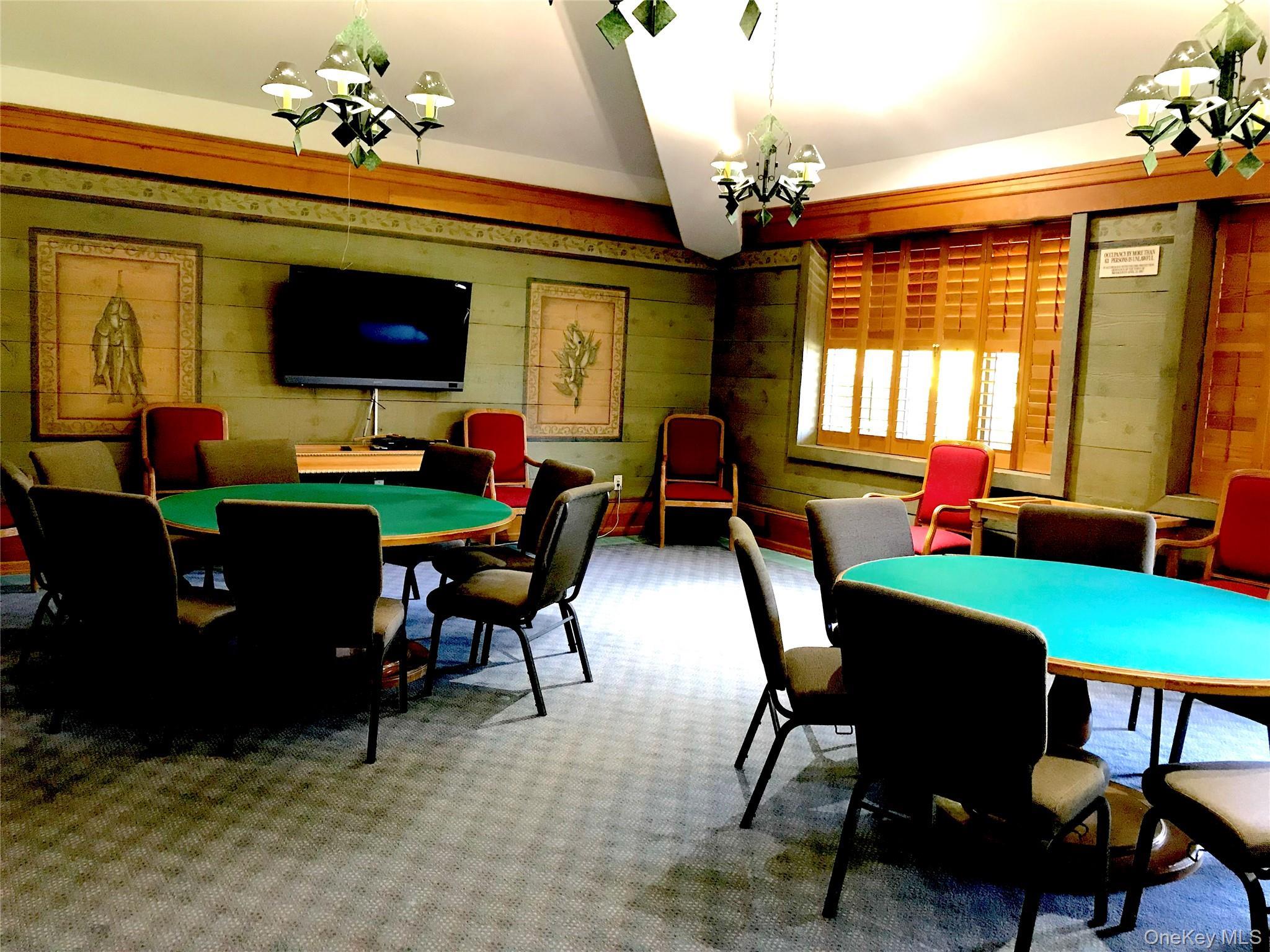 Condo Oakdale  Suffolk County, NY 11961, MLS-950788-31