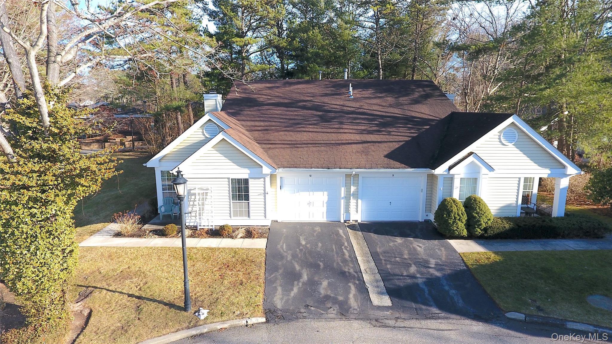 Condo Oakdale  Suffolk County, NY 11961, MLS-950788-35