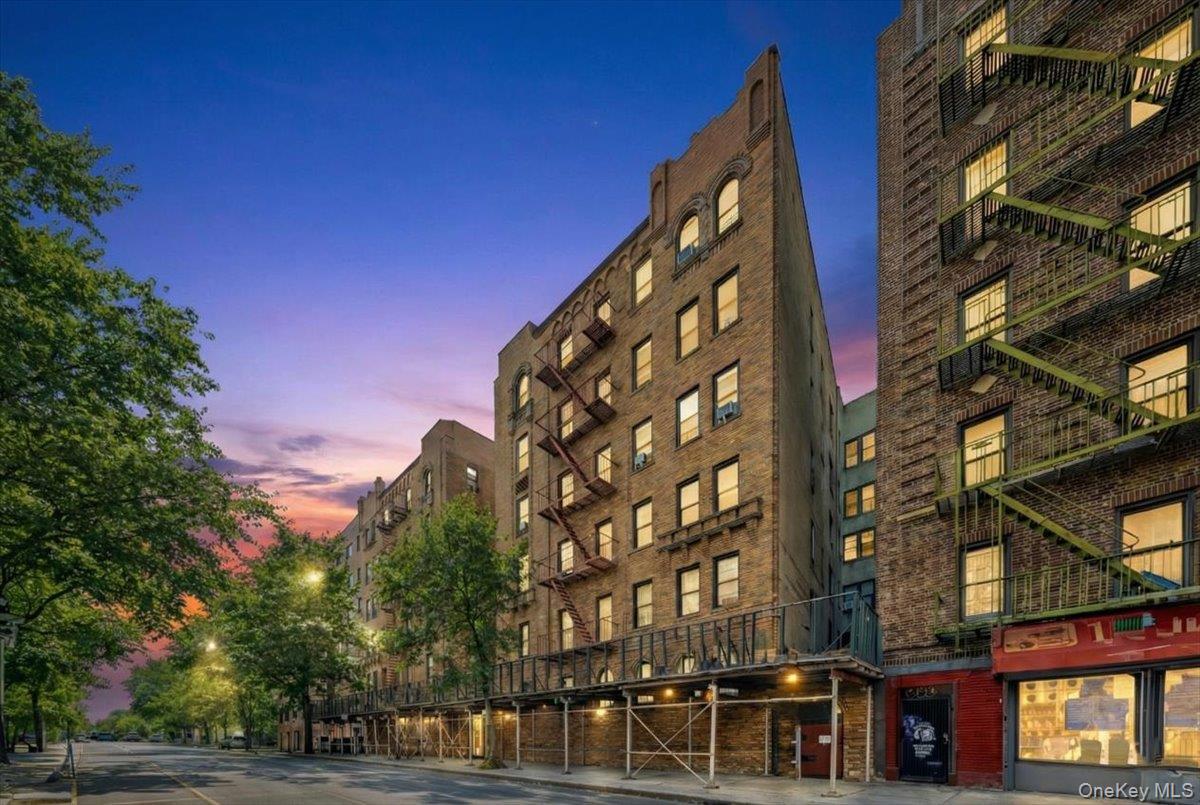 Coop Anderson  Bronx, NY 10452, MLS-950791-17