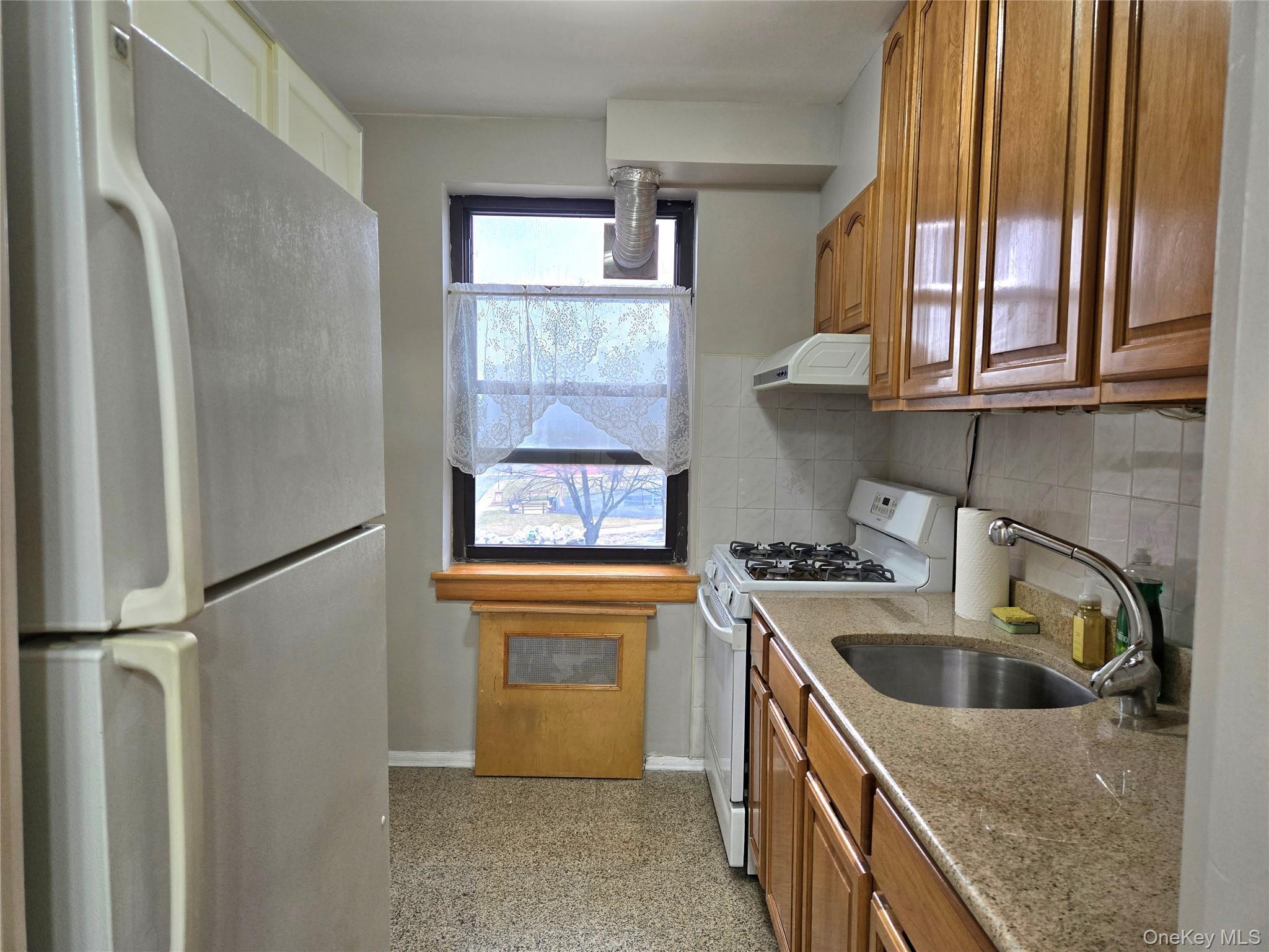 Coop 28th  Queens, NY 11354, MLS-950891-12
