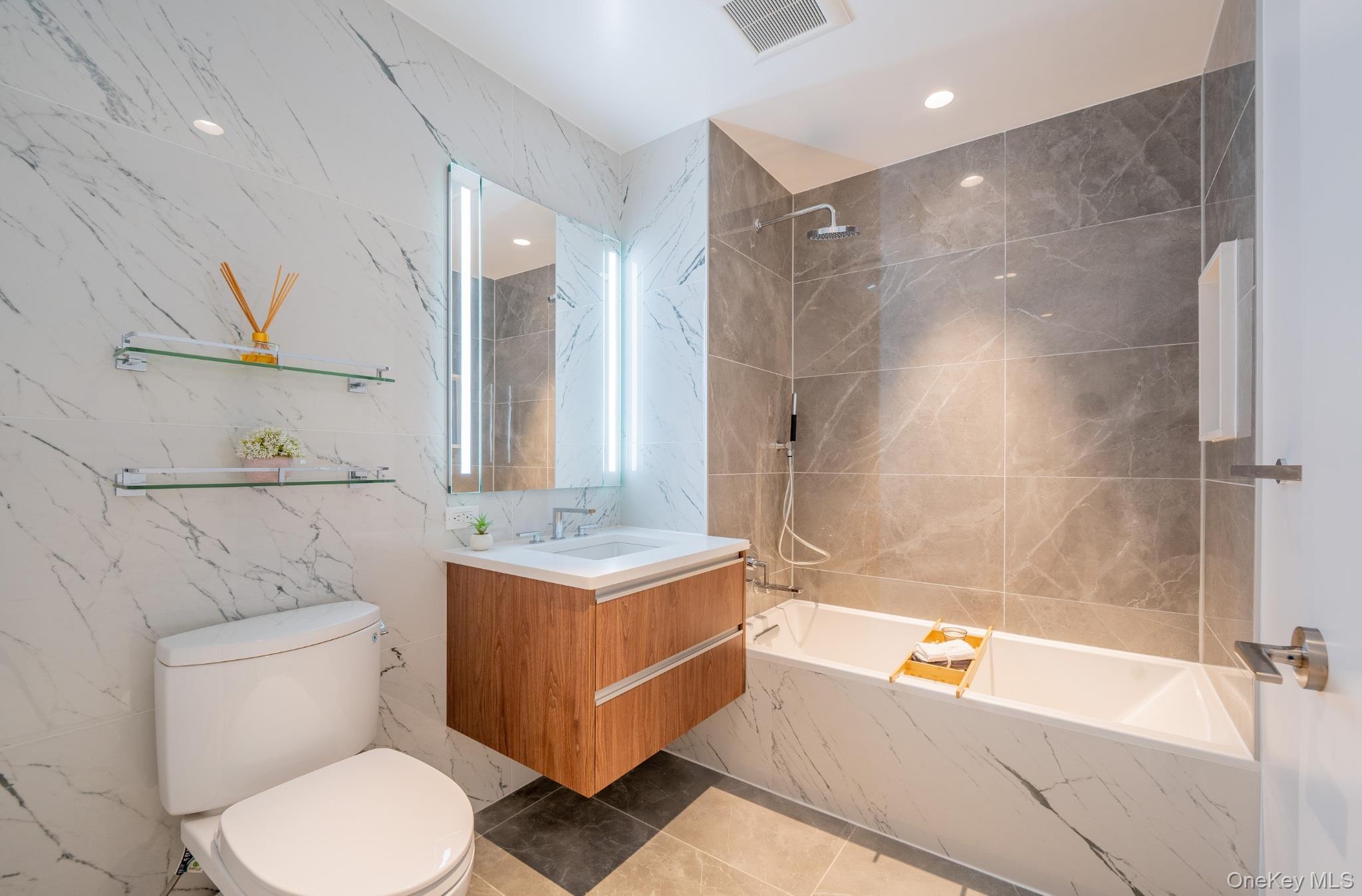 Condo Maple  Queens, NY 11355, MLS-950916-4