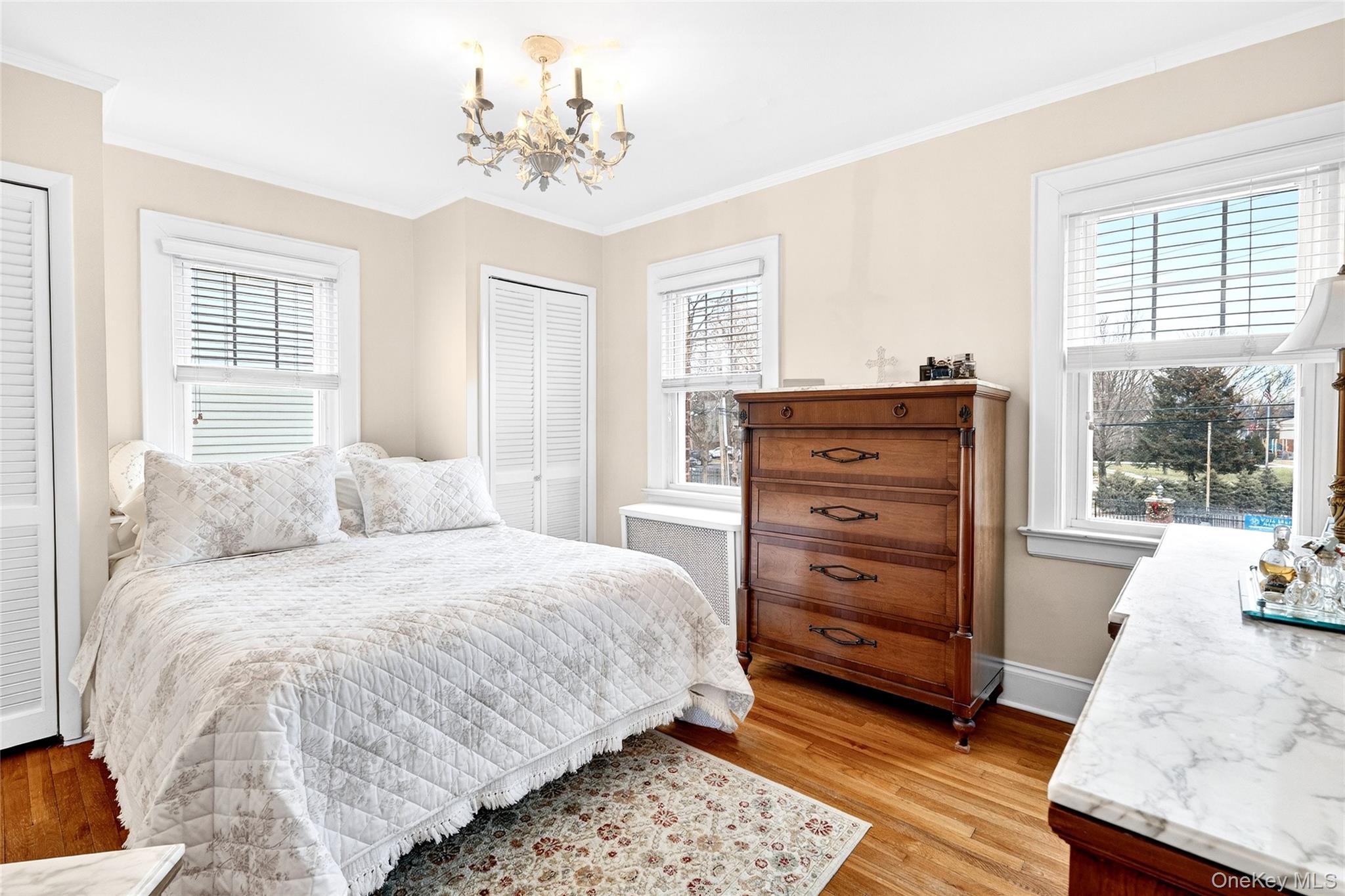 Single Family Country Club  Bronx, NY 10465, MLS-950954-31