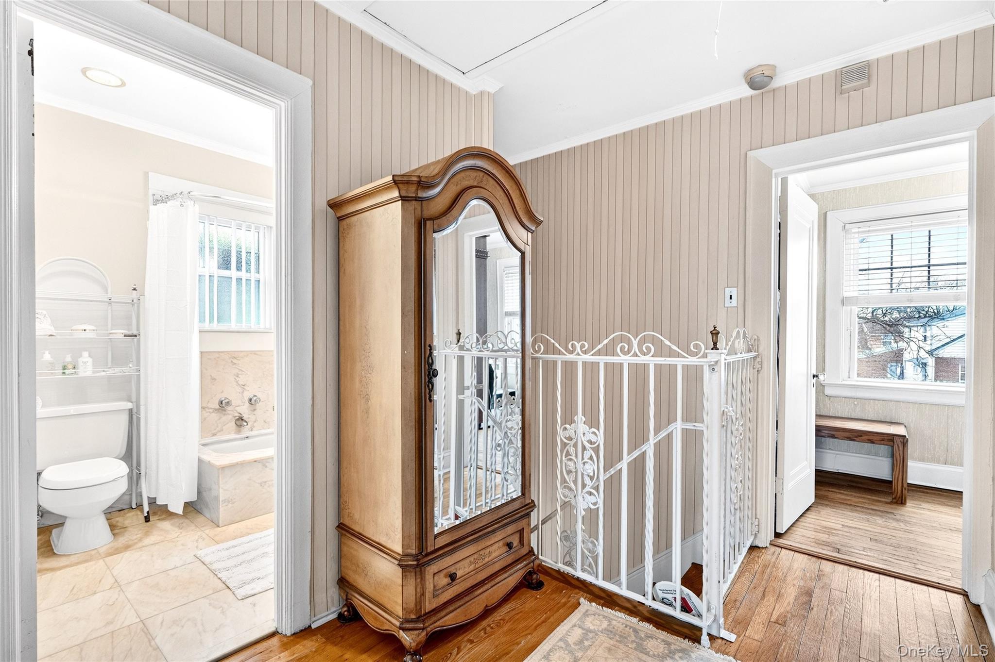 Single Family Country Club  Bronx, NY 10465, MLS-950954-39